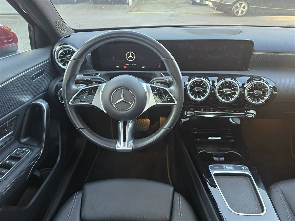 MERCEDES-BENZ A 250 4Matic 8G-DCT-image-13