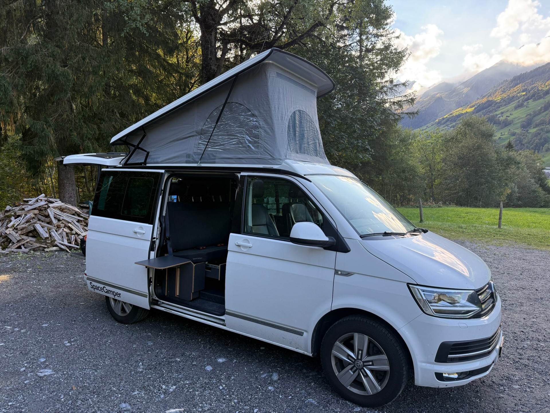 VW 2.0 TDI 204 Highline DSG 4m SpaceCamper Classic open-image-1