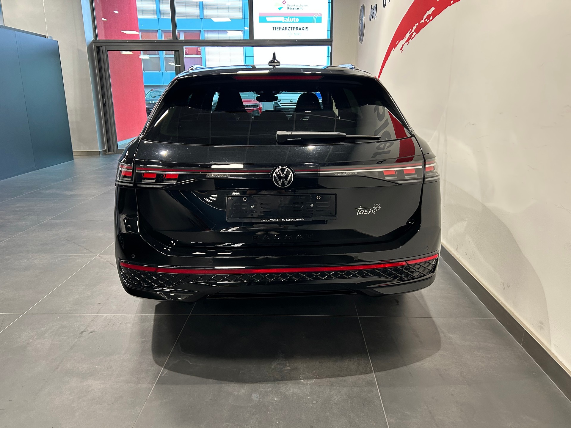 VW Passat Variant 2.0 TDI evo R-Line 4 Motion DSG-image-17