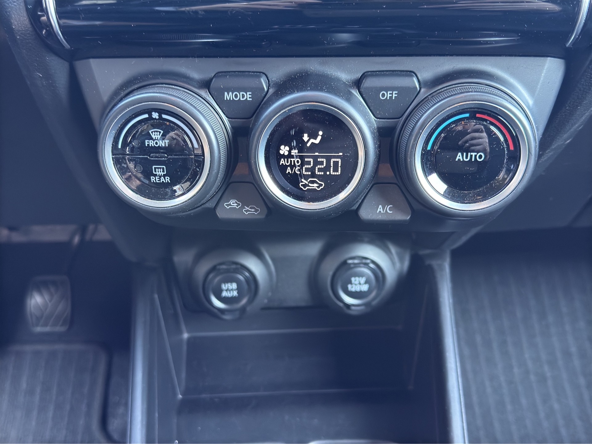 SUZUKI Swift 1.2 Compact Top 4x4 Hybrid-image-20