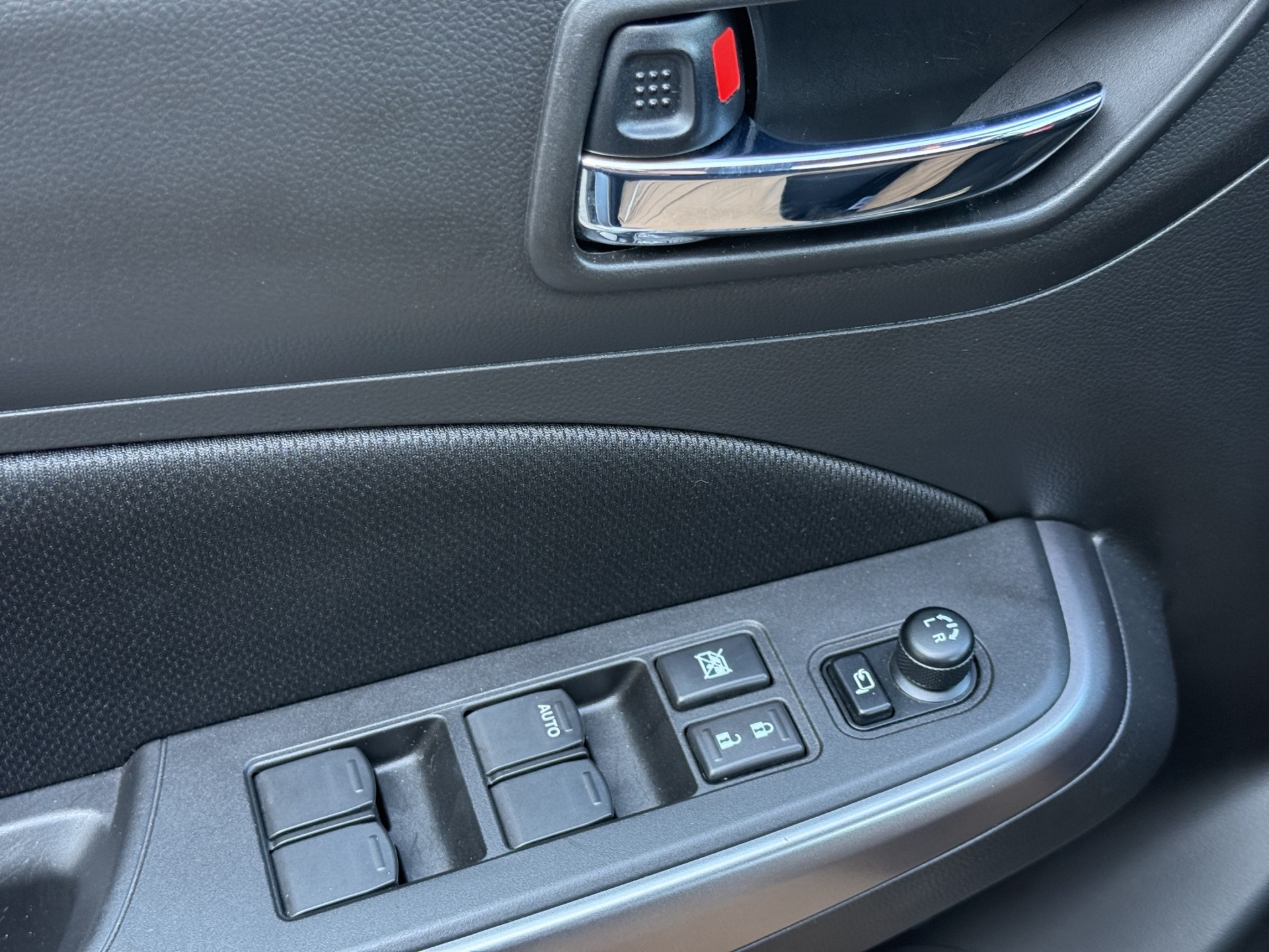 SUZUKI Swift 1.2 Compact Top 4x4 Hybrid-image-28