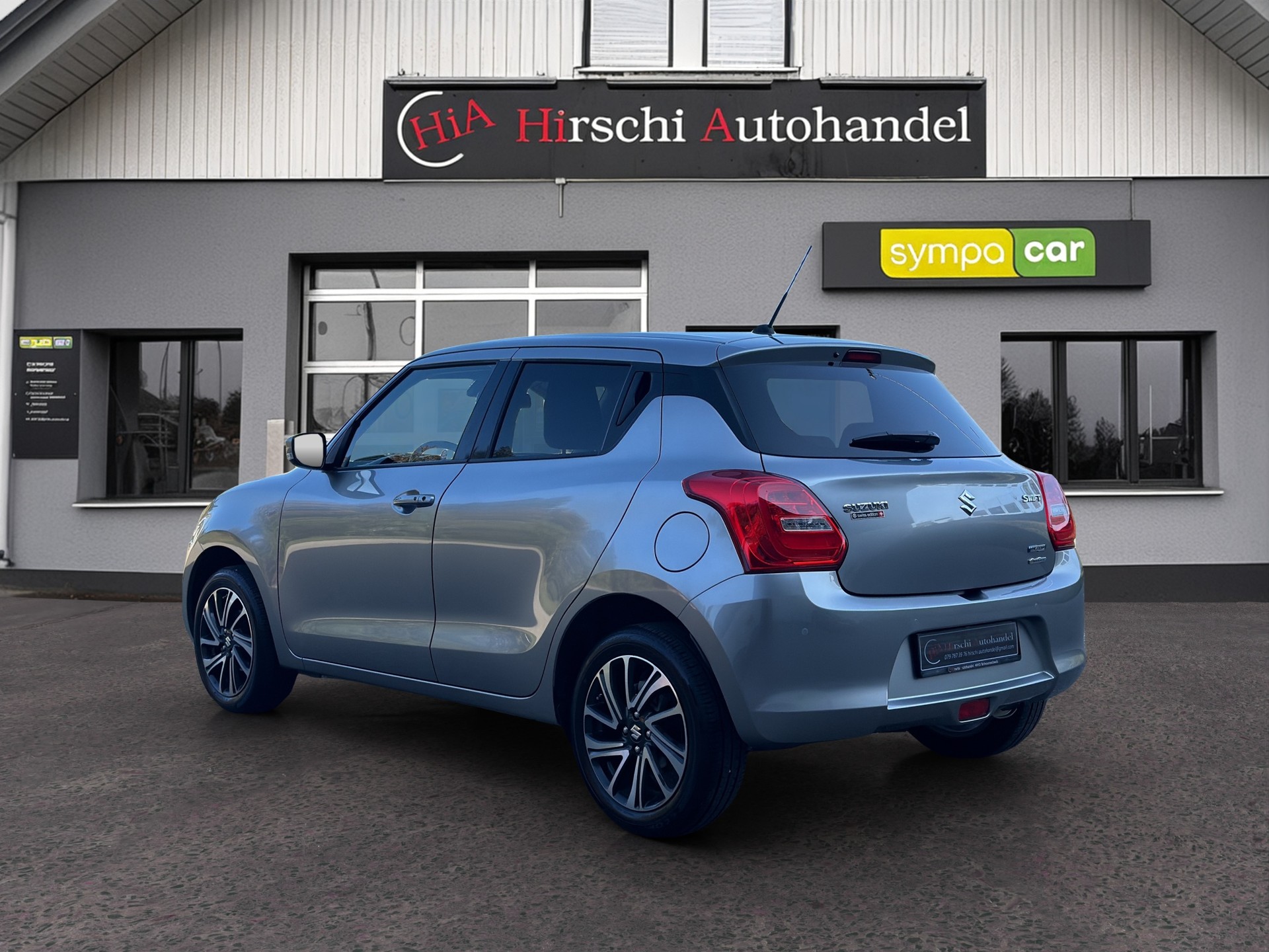 SUZUKI Swift 1.2 Compact Top 4x4 Hybrid-image-6