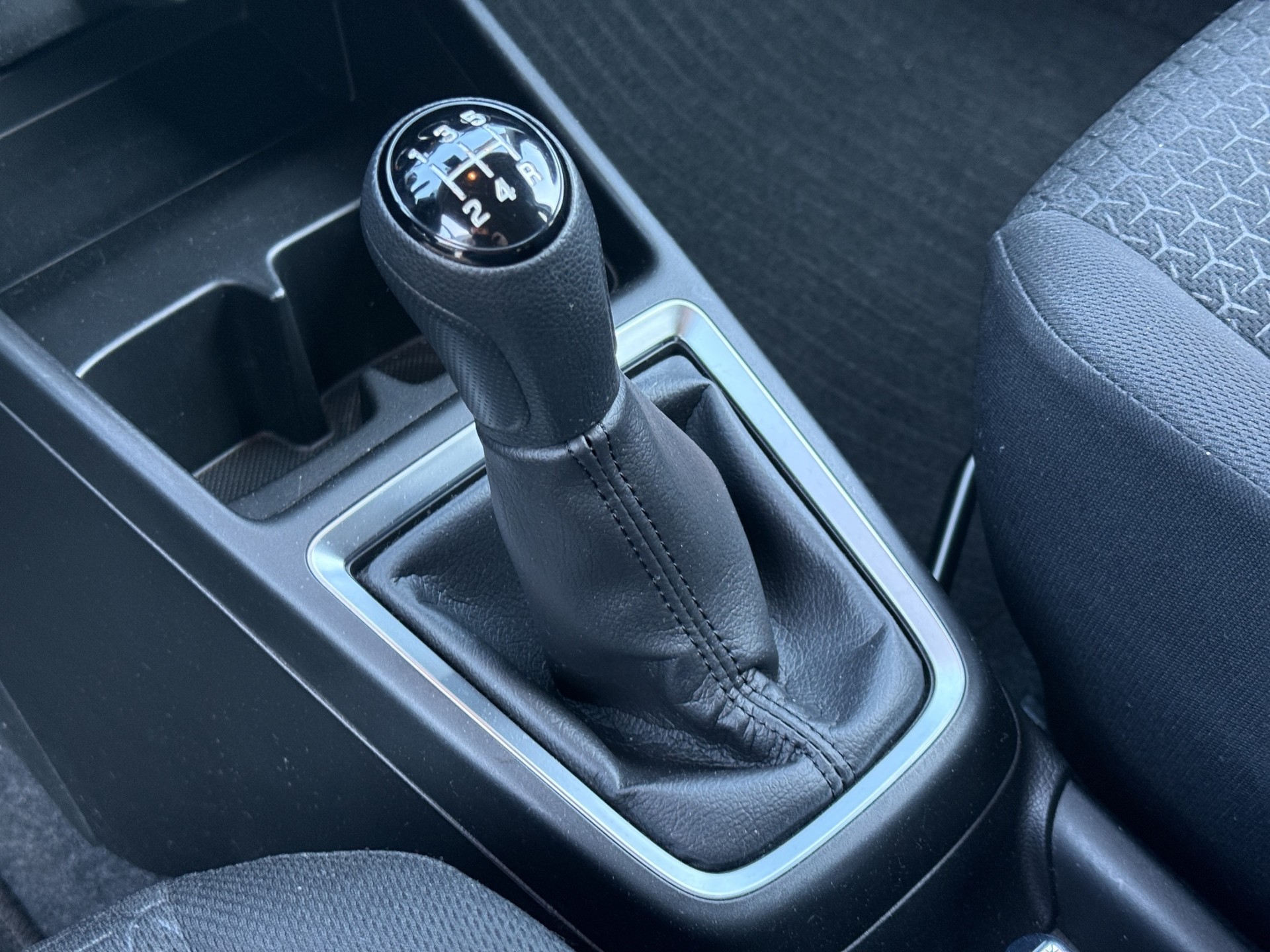 SUZUKI Swift 1.2 Compact Top 4x4 Hybrid-image-21