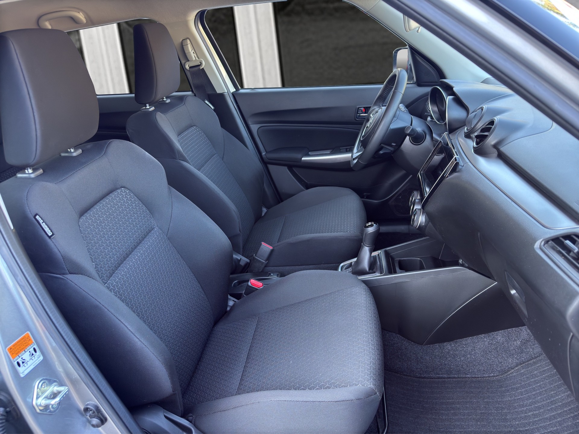 SUZUKI Swift 1.2 Compact Top 4x4 Hybrid-image-14