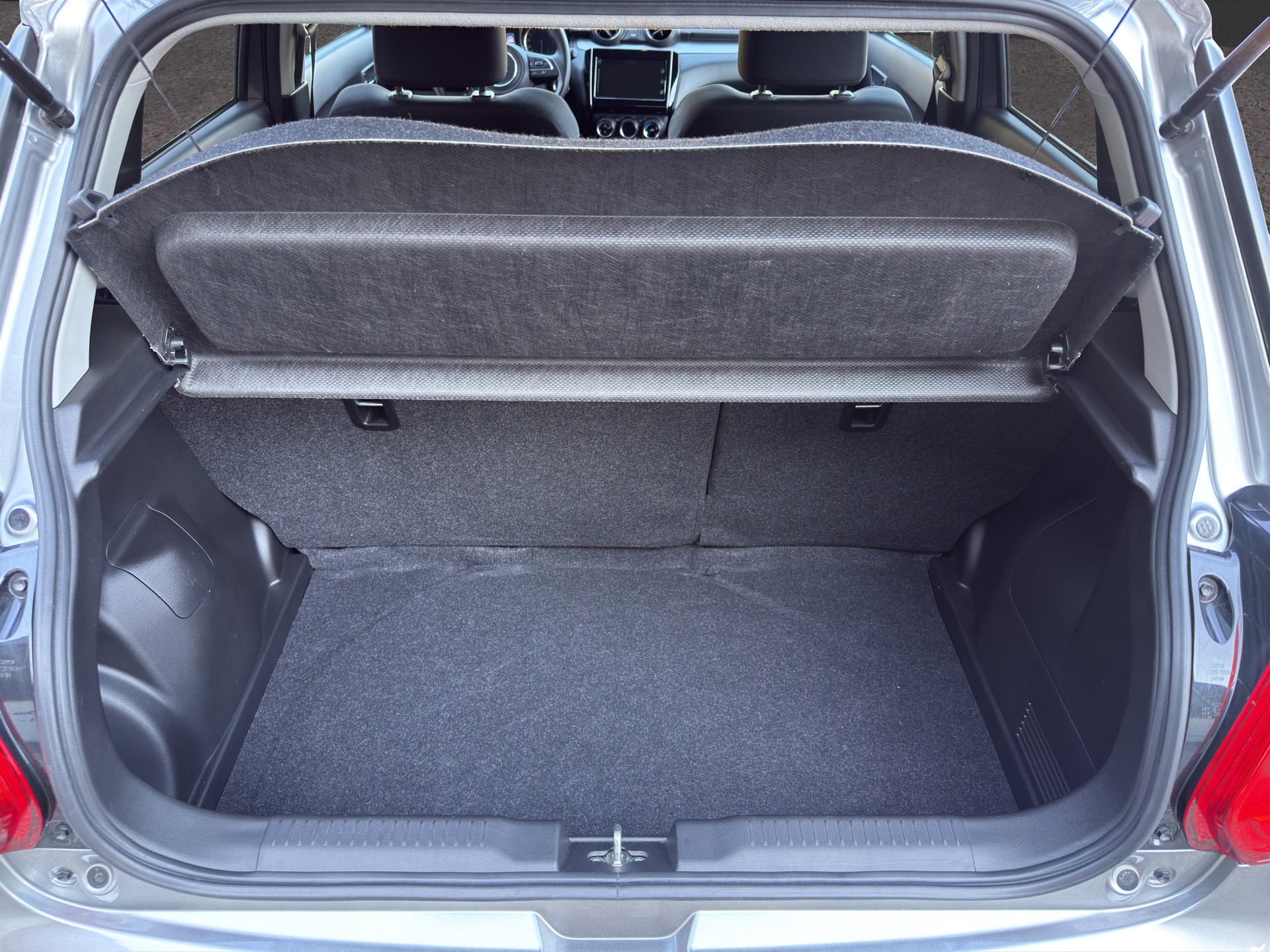 SUZUKI Swift 1.2 Compact Top 4x4 Hybrid-image-17