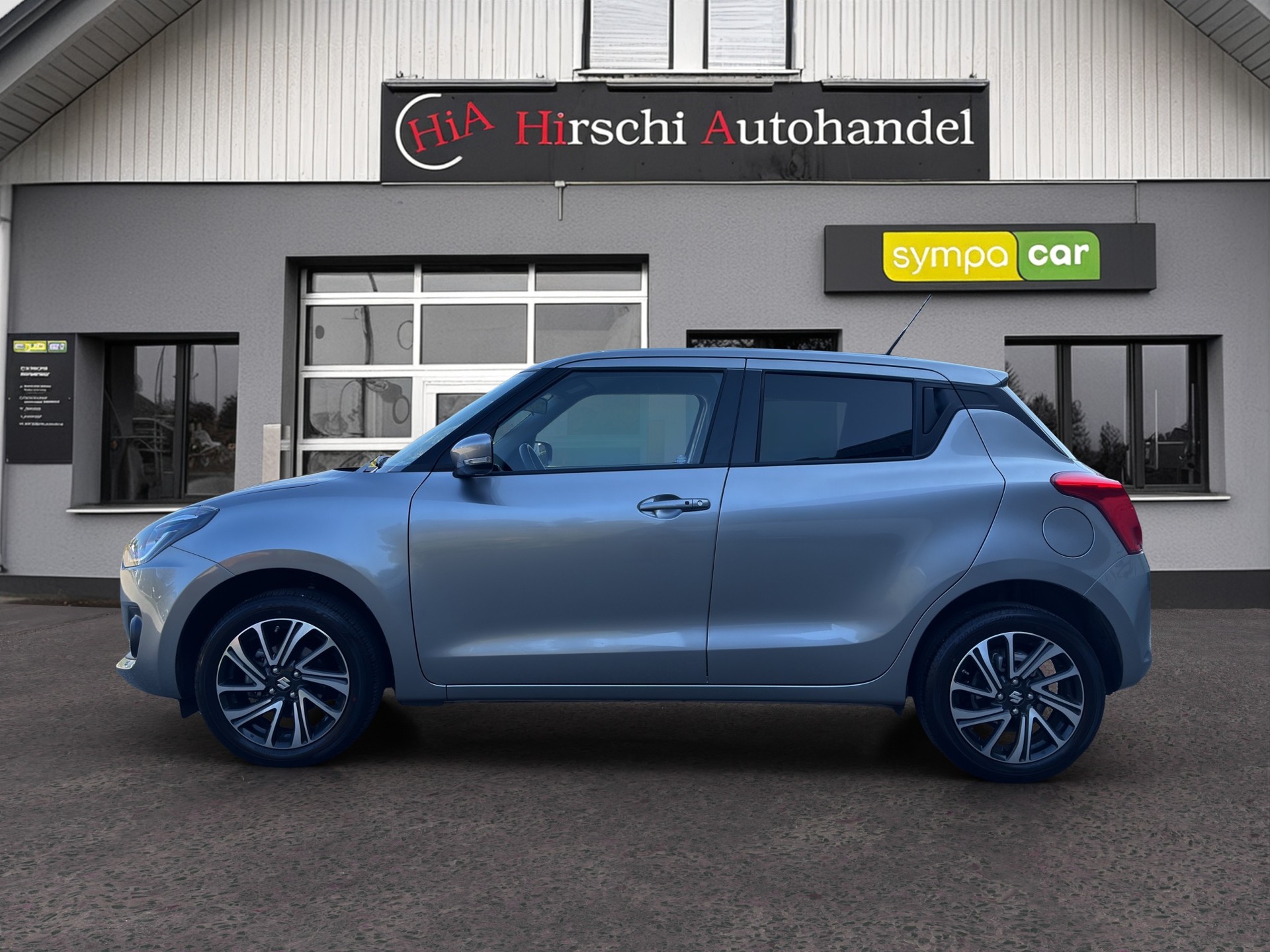 SUZUKI Swift 1.2 Compact Top 4x4 Hybrid-image-4