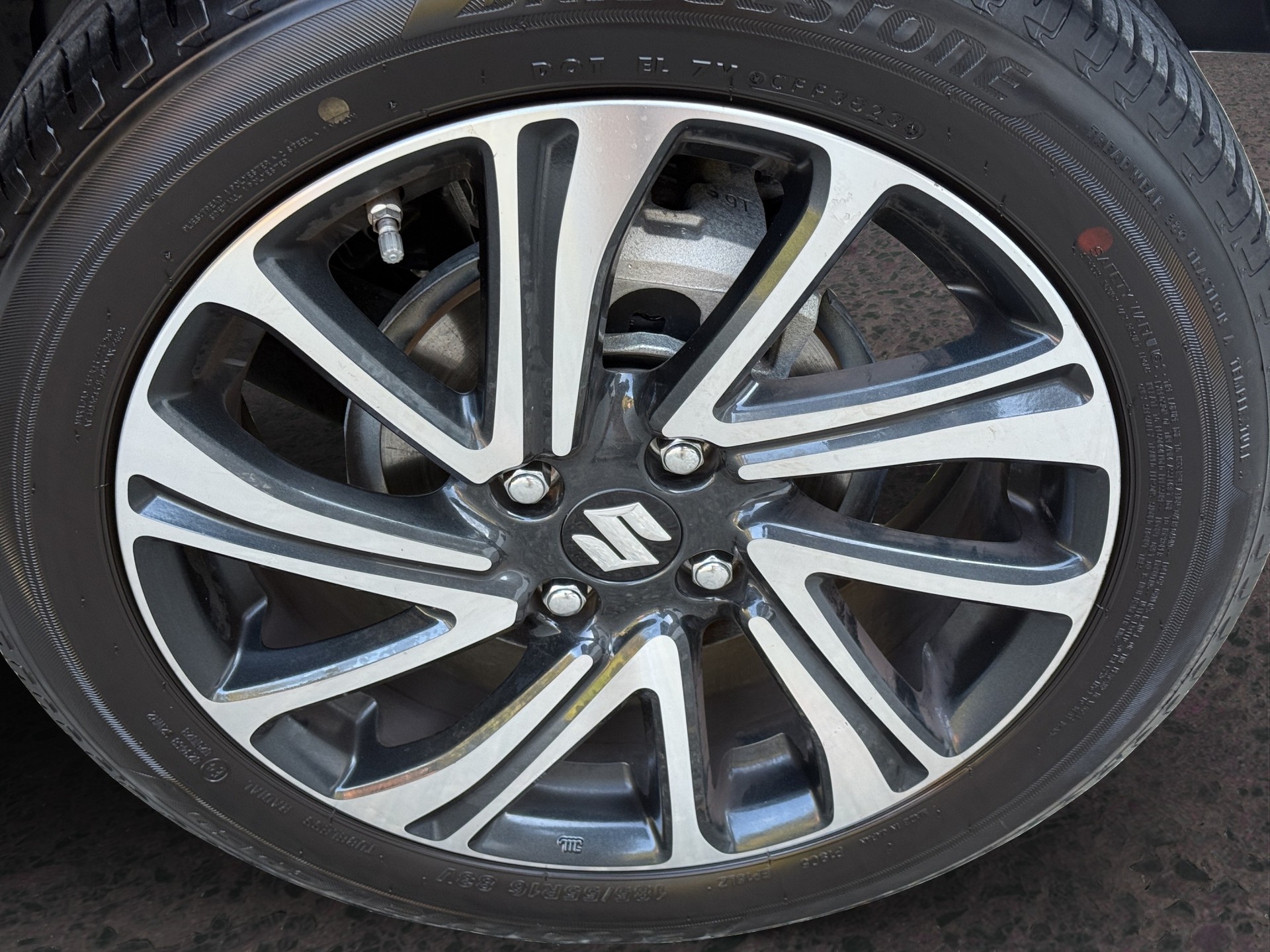 SUZUKI Swift 1.2 Compact Top 4x4 Hybrid-image-10