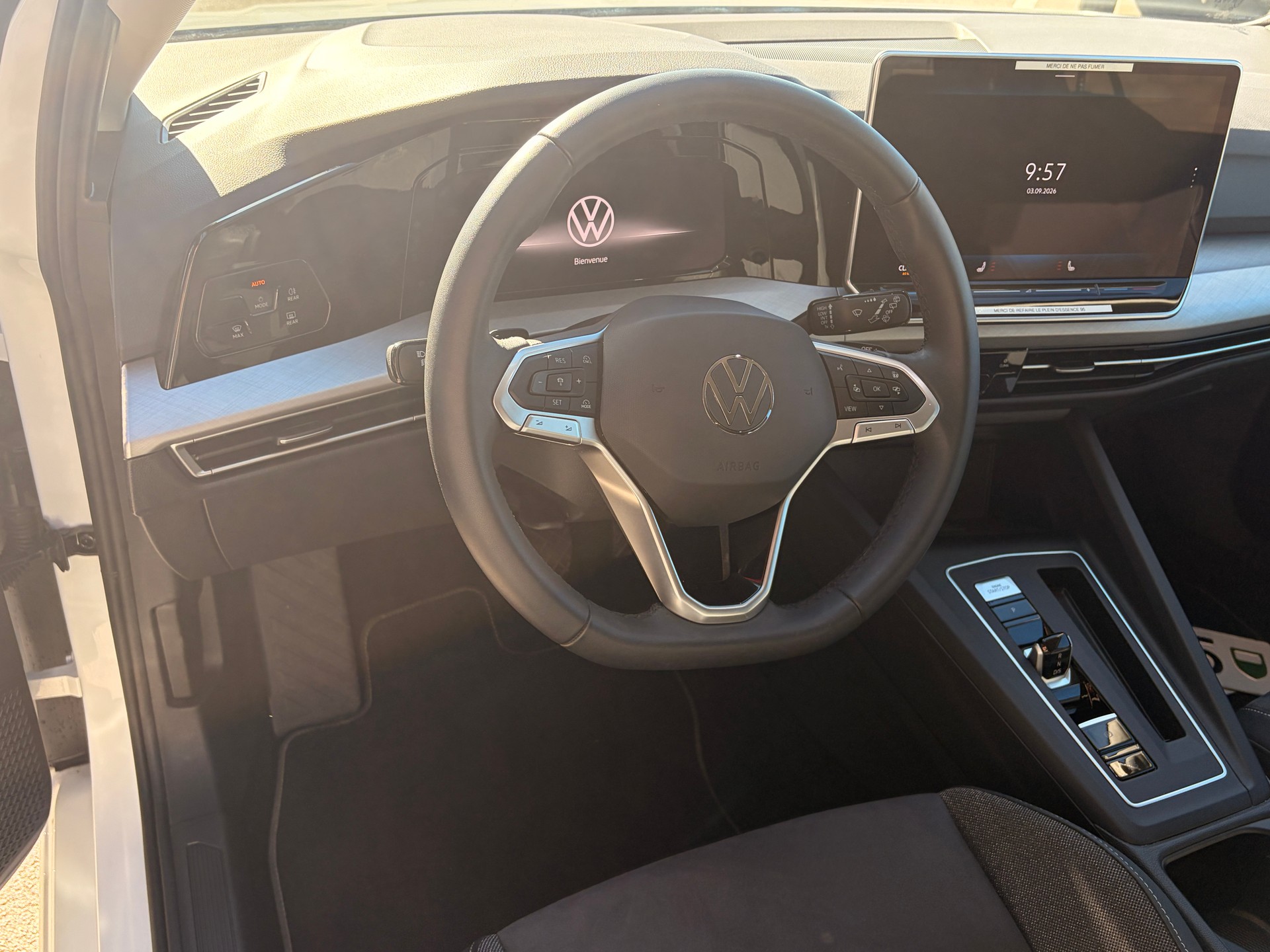VW Golf 1.5 e TSI mHEV United DSG-image-8