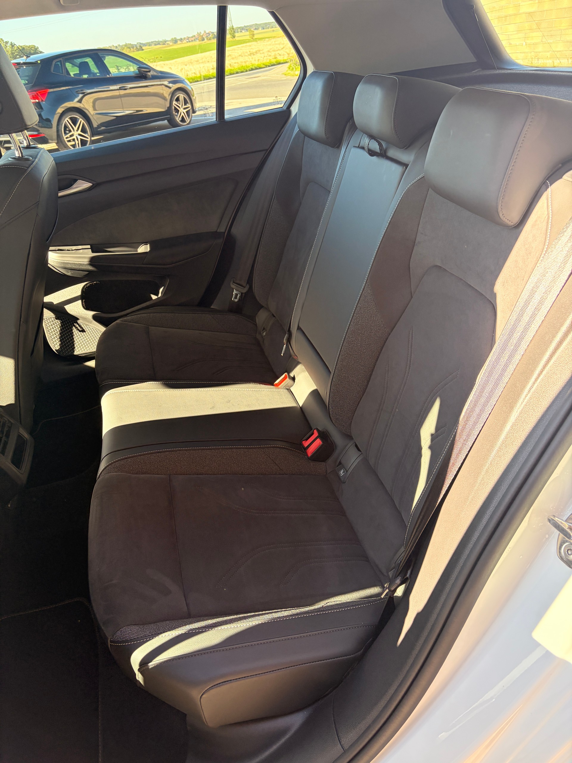 VW Golf 1.5 e TSI mHEV United DSG-image-7