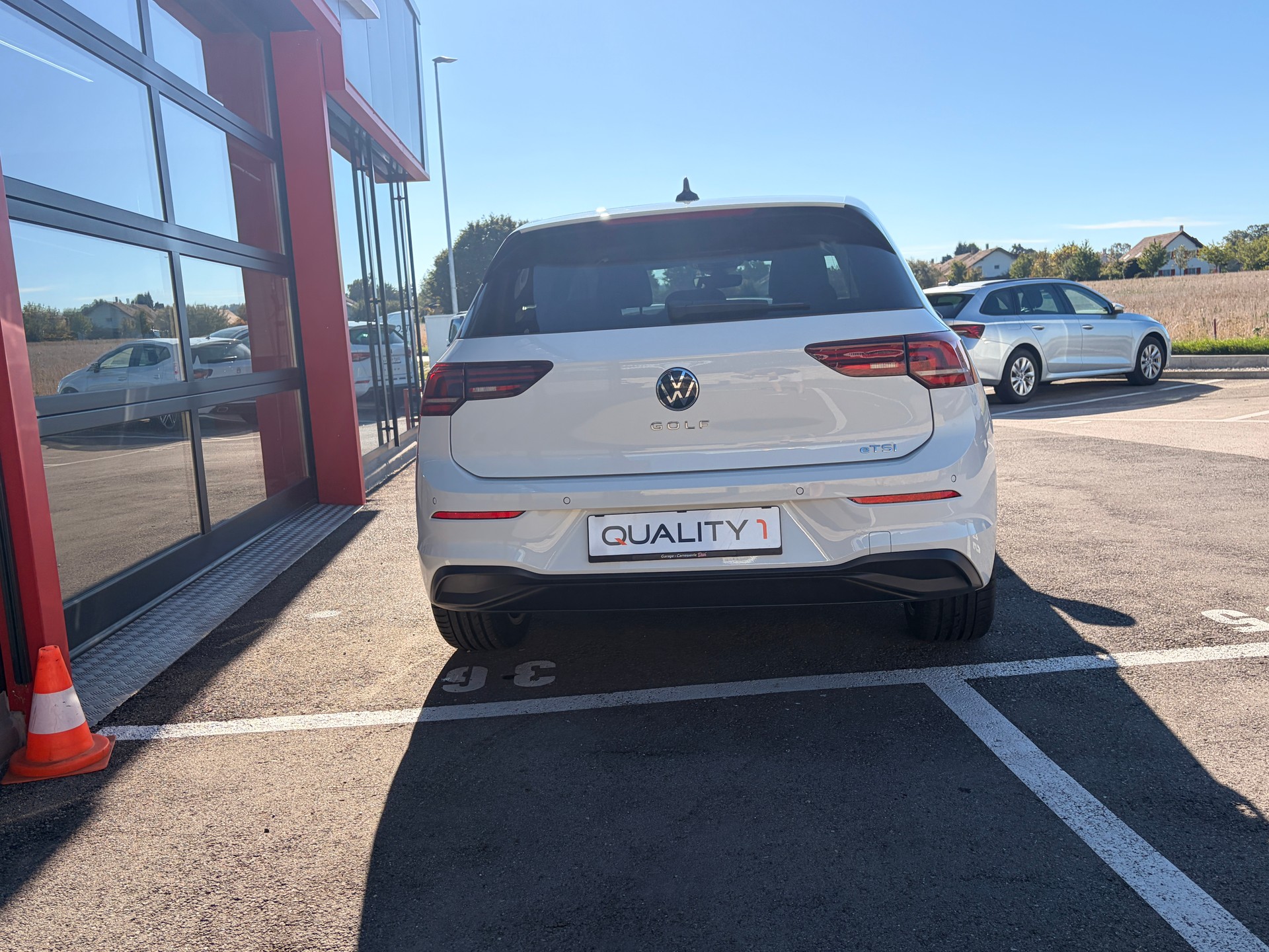 VW Golf 1.5 e TSI mHEV United DSG-image-4