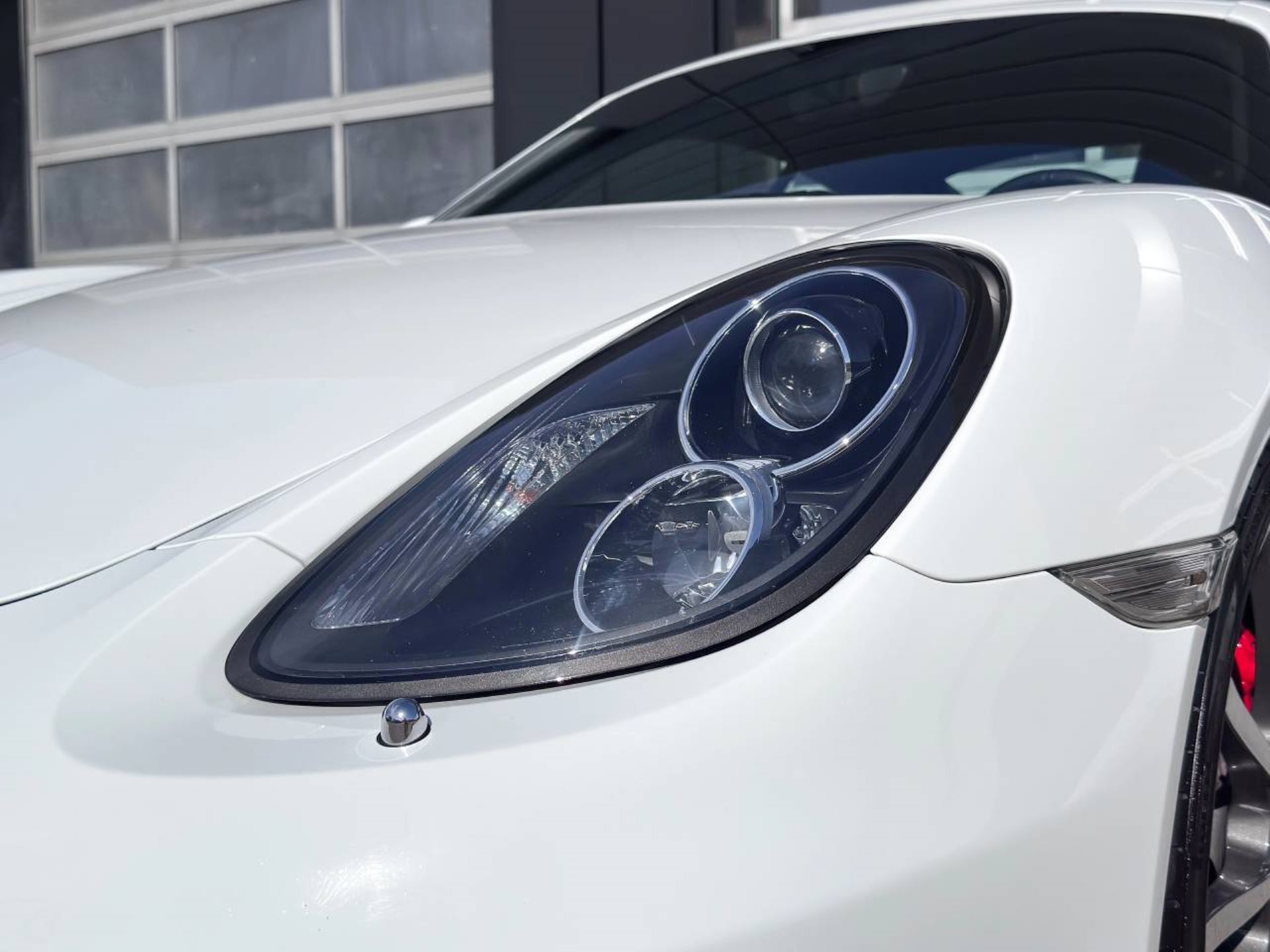 PORSCHE Cayman S-image-23