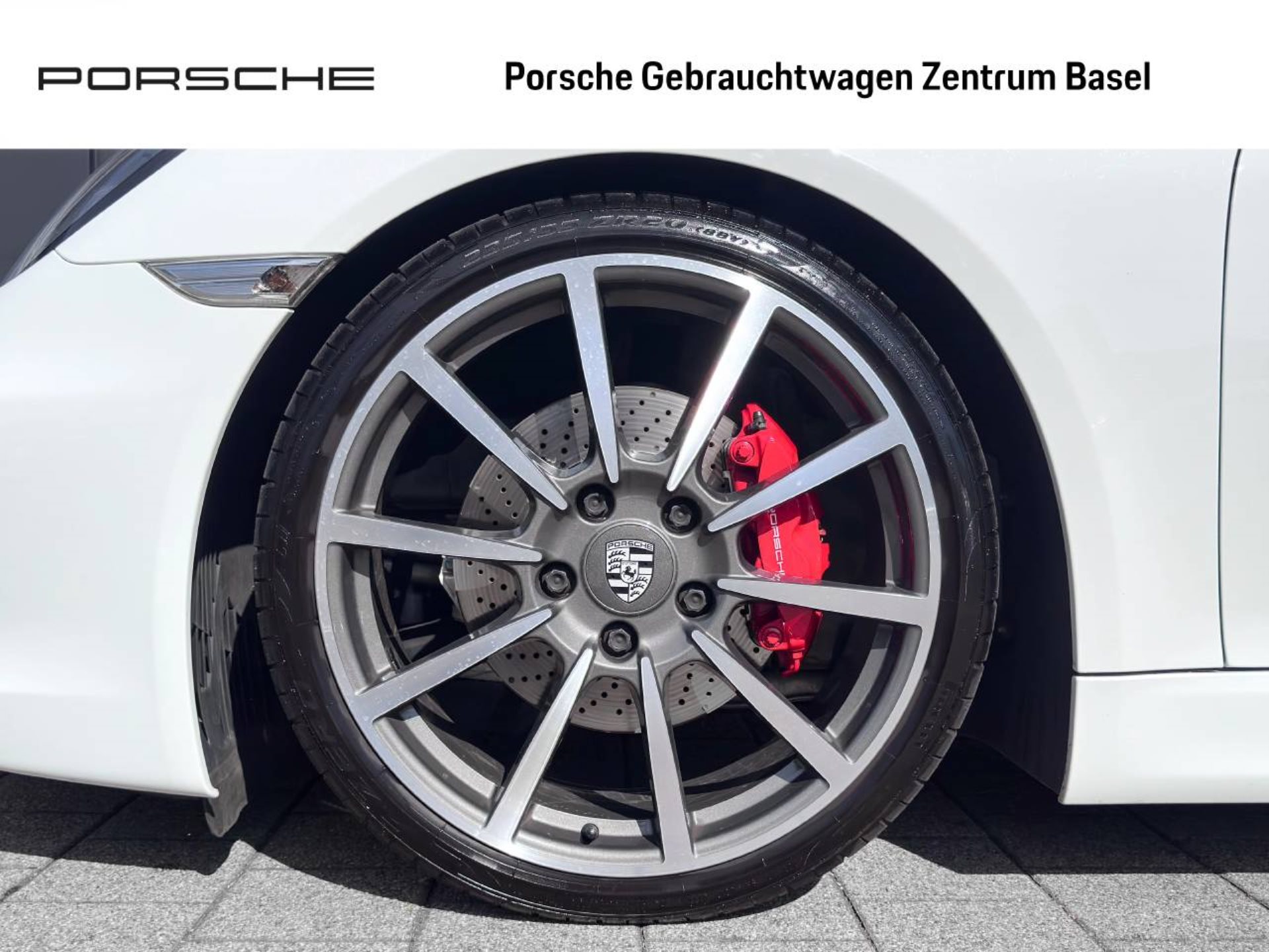 PORSCHE Cayman S-image-5