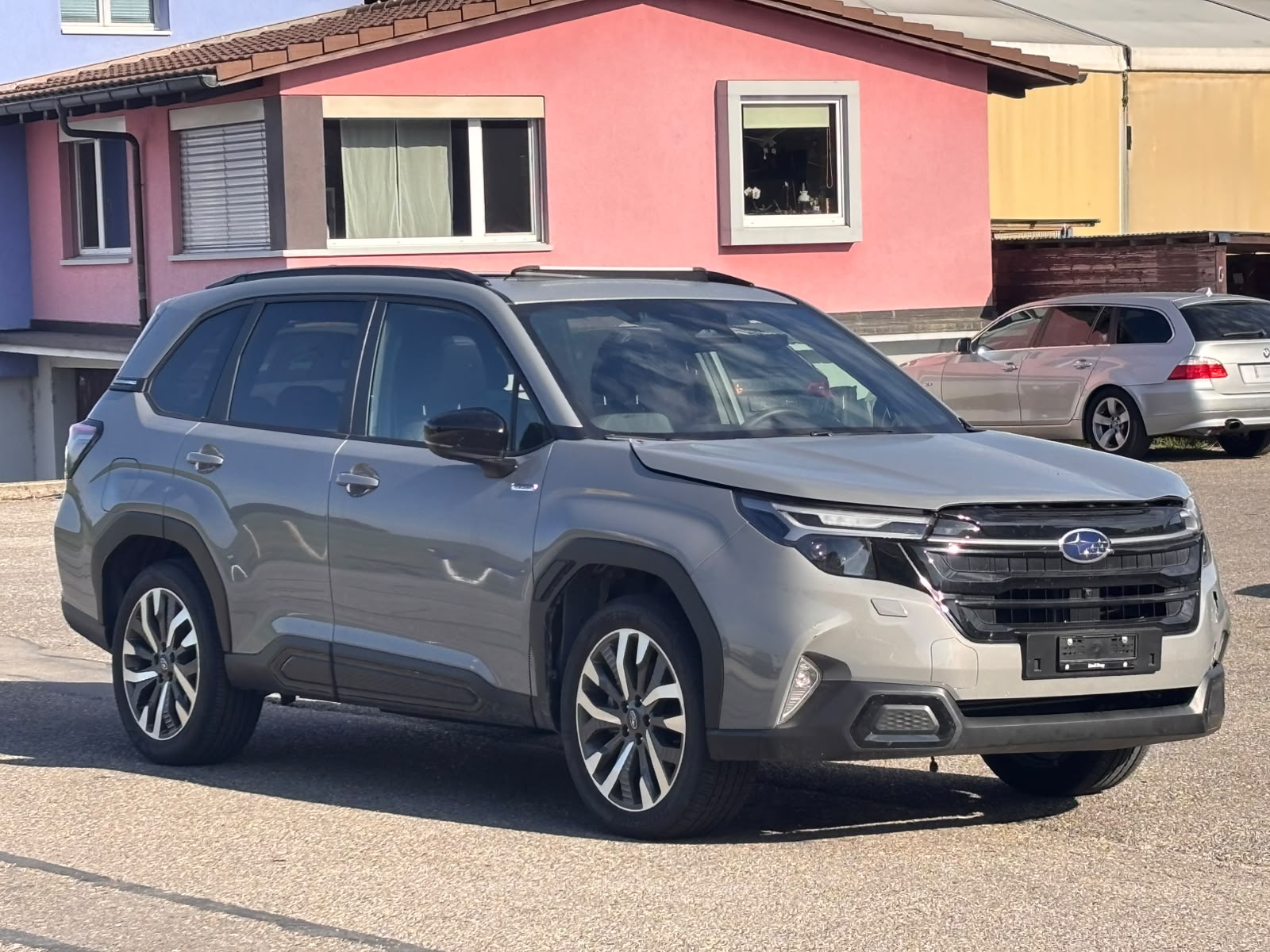 SUBARU Forester 2.0i e-Boxer Luxury Lineartronic-image-2