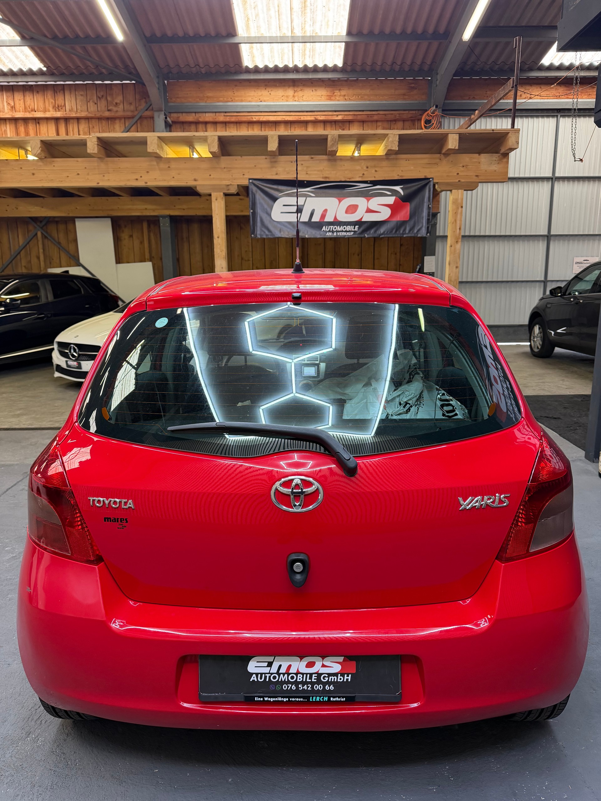 TOYOTA Yaris 1.3 Linea Sol-image-6