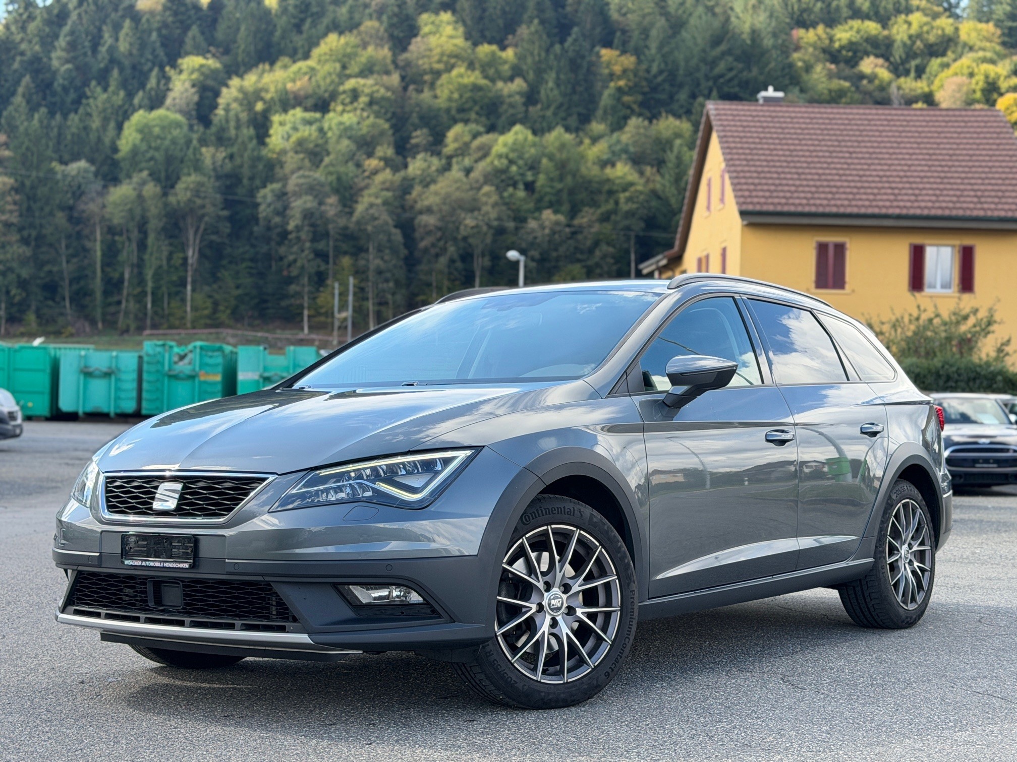 Car photo