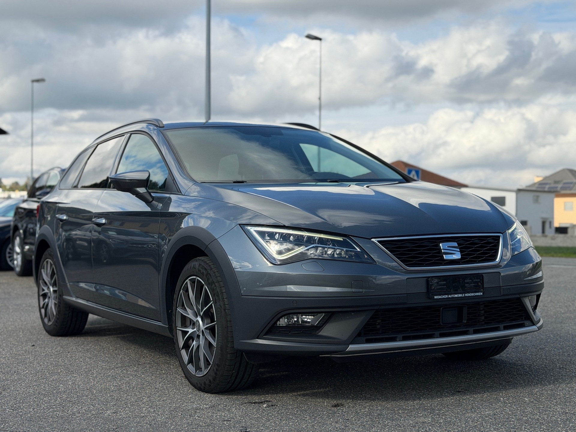 SEAT Leon ST 1.8 TSI X-Perience 4Drive DSG-image-2