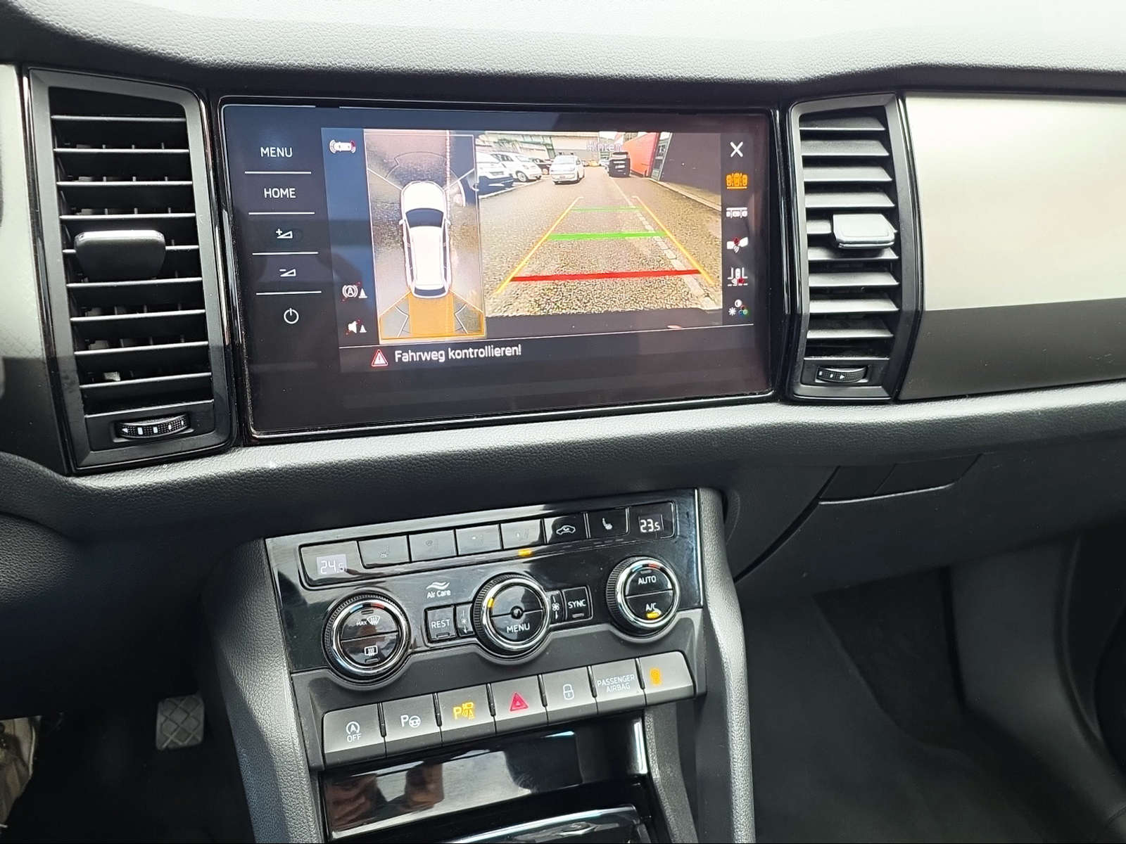 SKODA Kodiaq 2.0 TSI DSG Clever 4x4-image-14