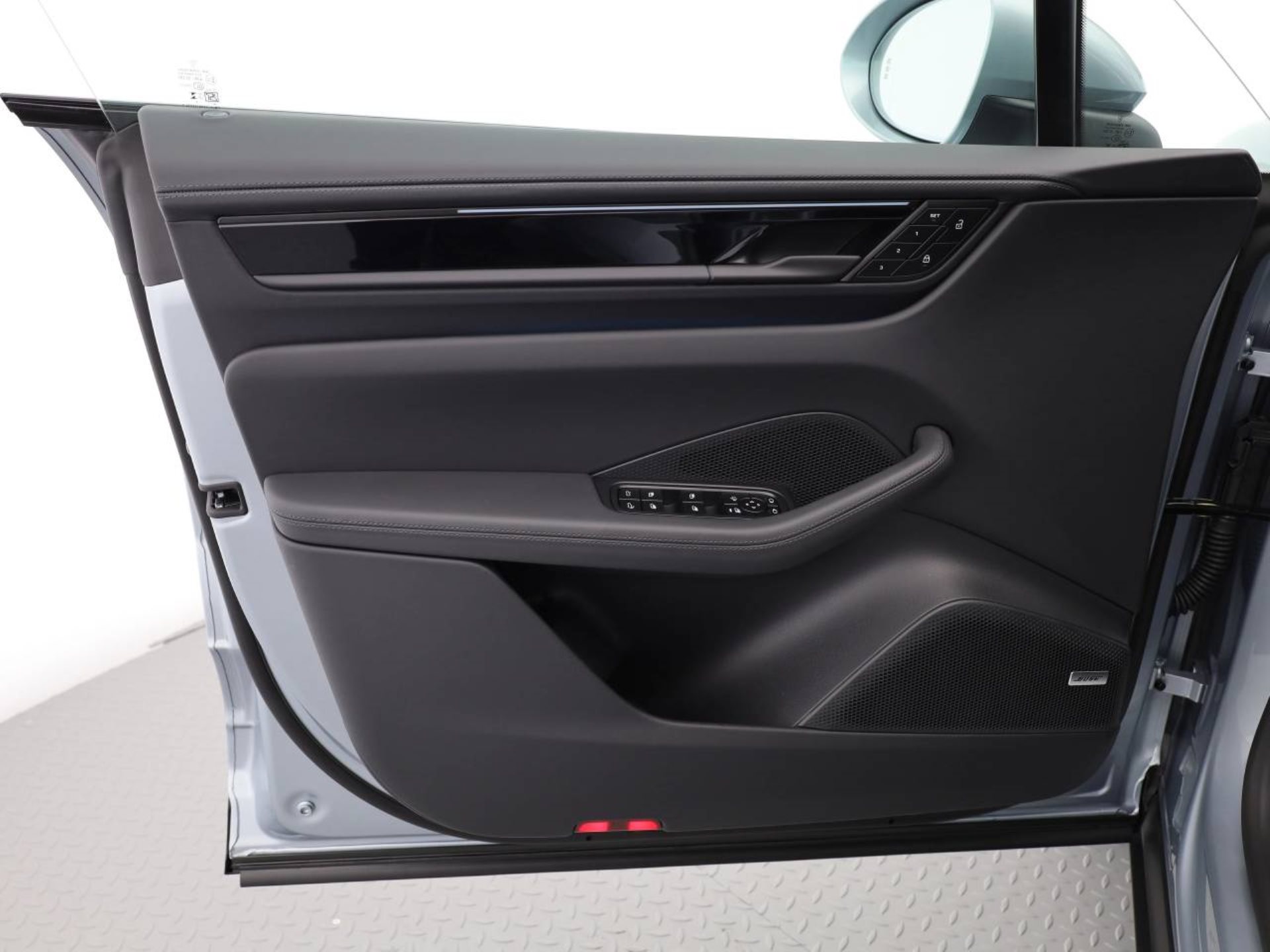 PORSCHE Macan 4S-image-18