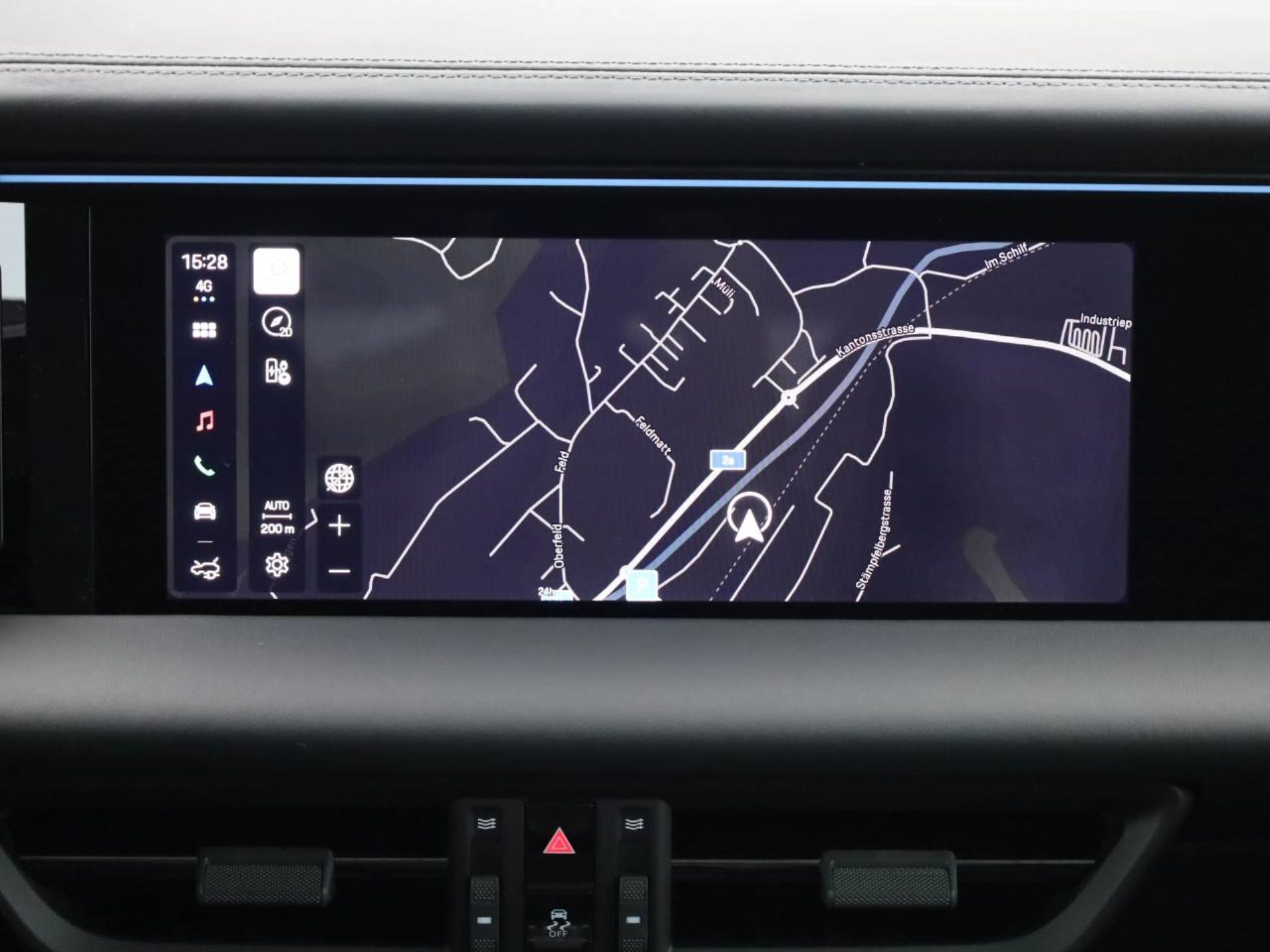 PORSCHE Macan 4S-image-14