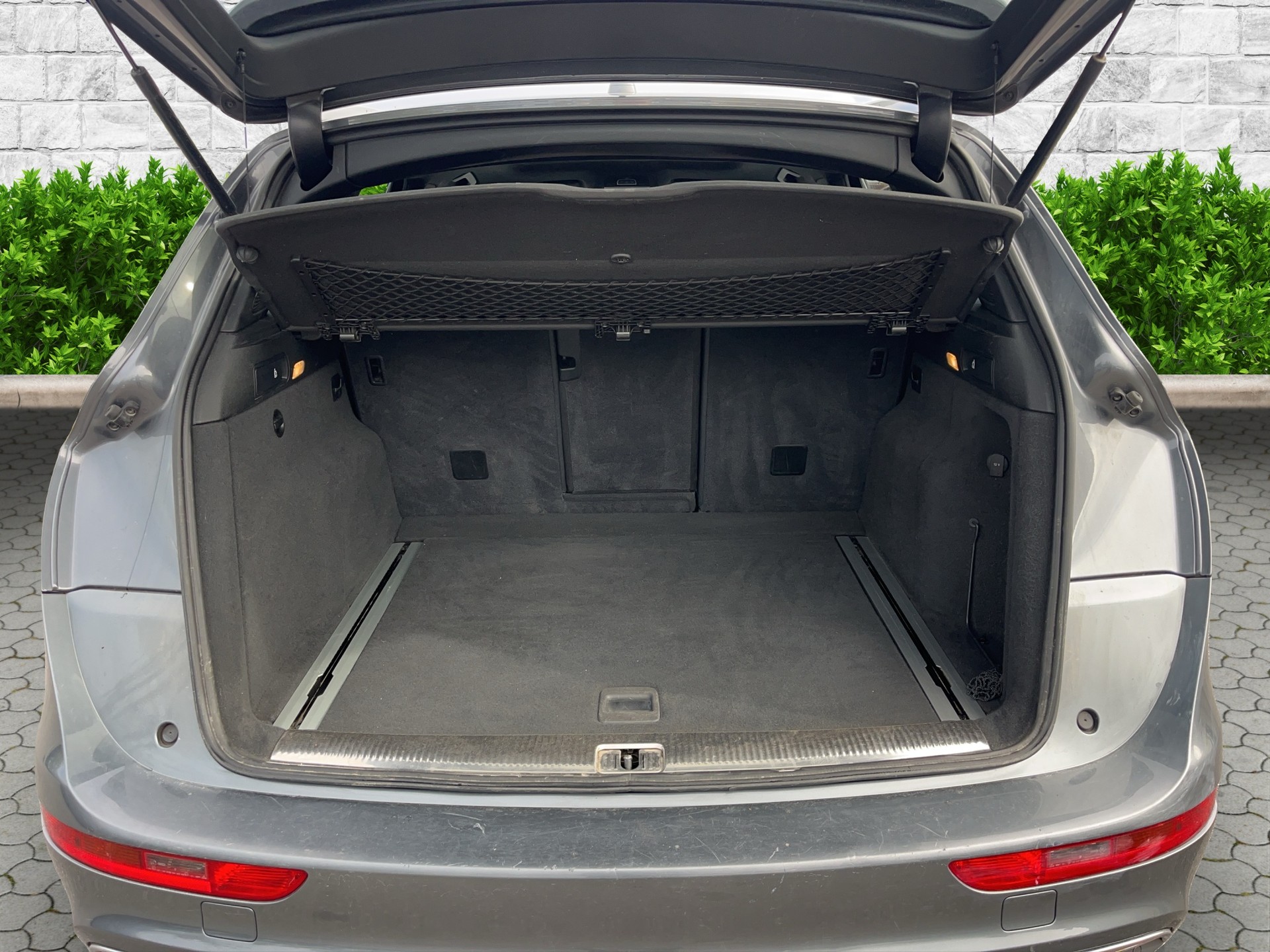 AUDI SQ5 3.0 TDI quattro tiptronic-image-16