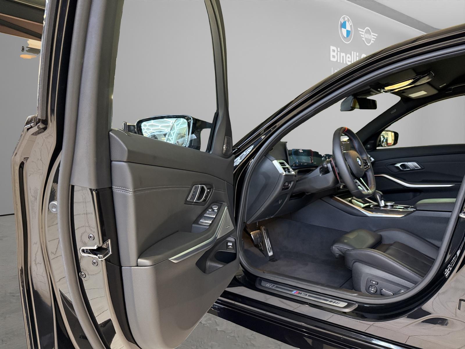 BMW M3 Competition xDrive-image-10