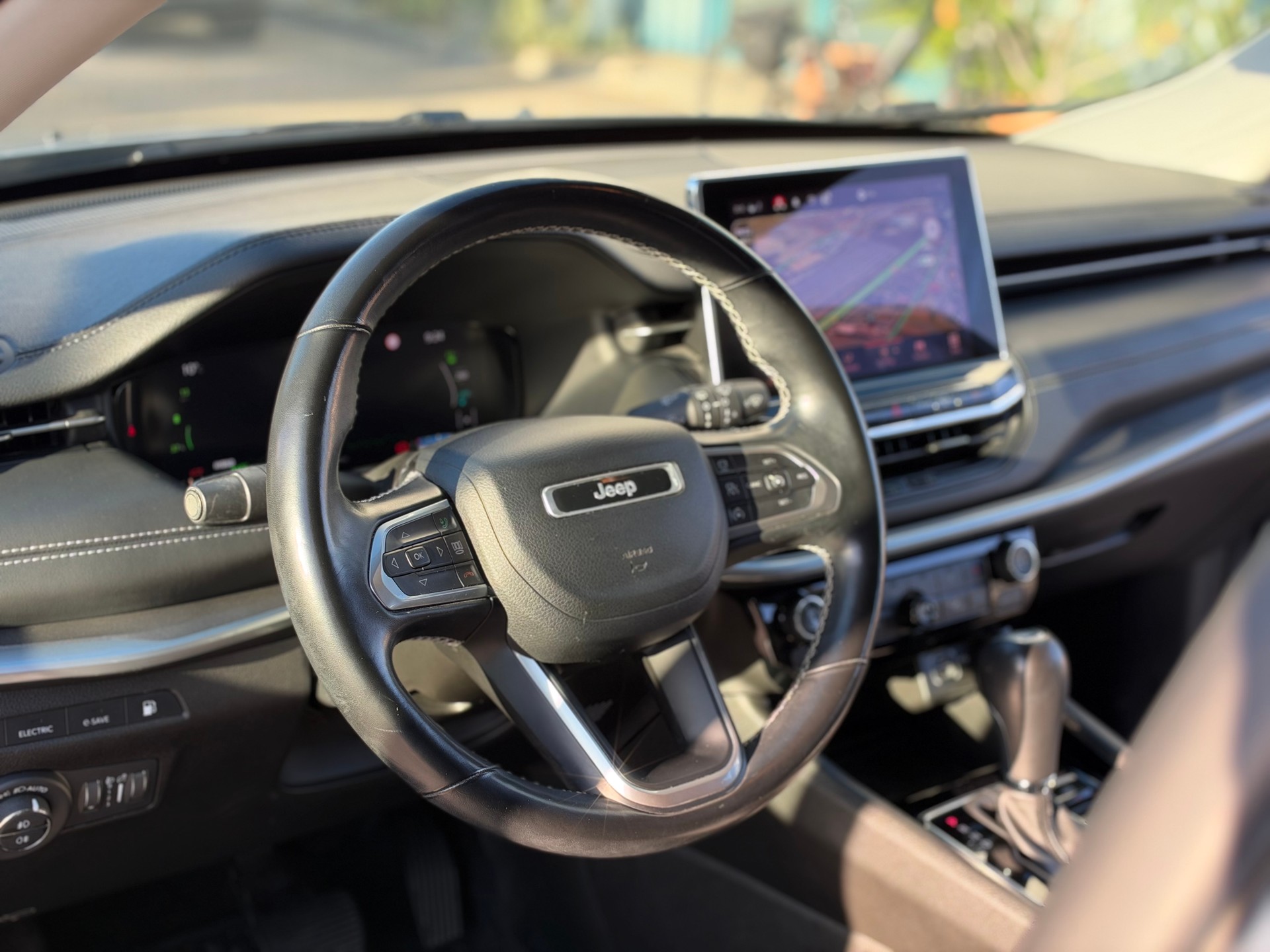 JEEP Compass 1.3 T PHEV S AWD-image-9
