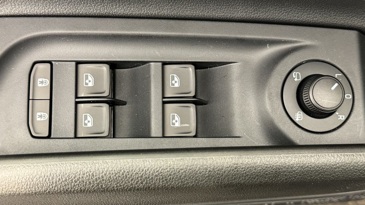 SKODA Enyaq 85x Sportline 4x4-image-8