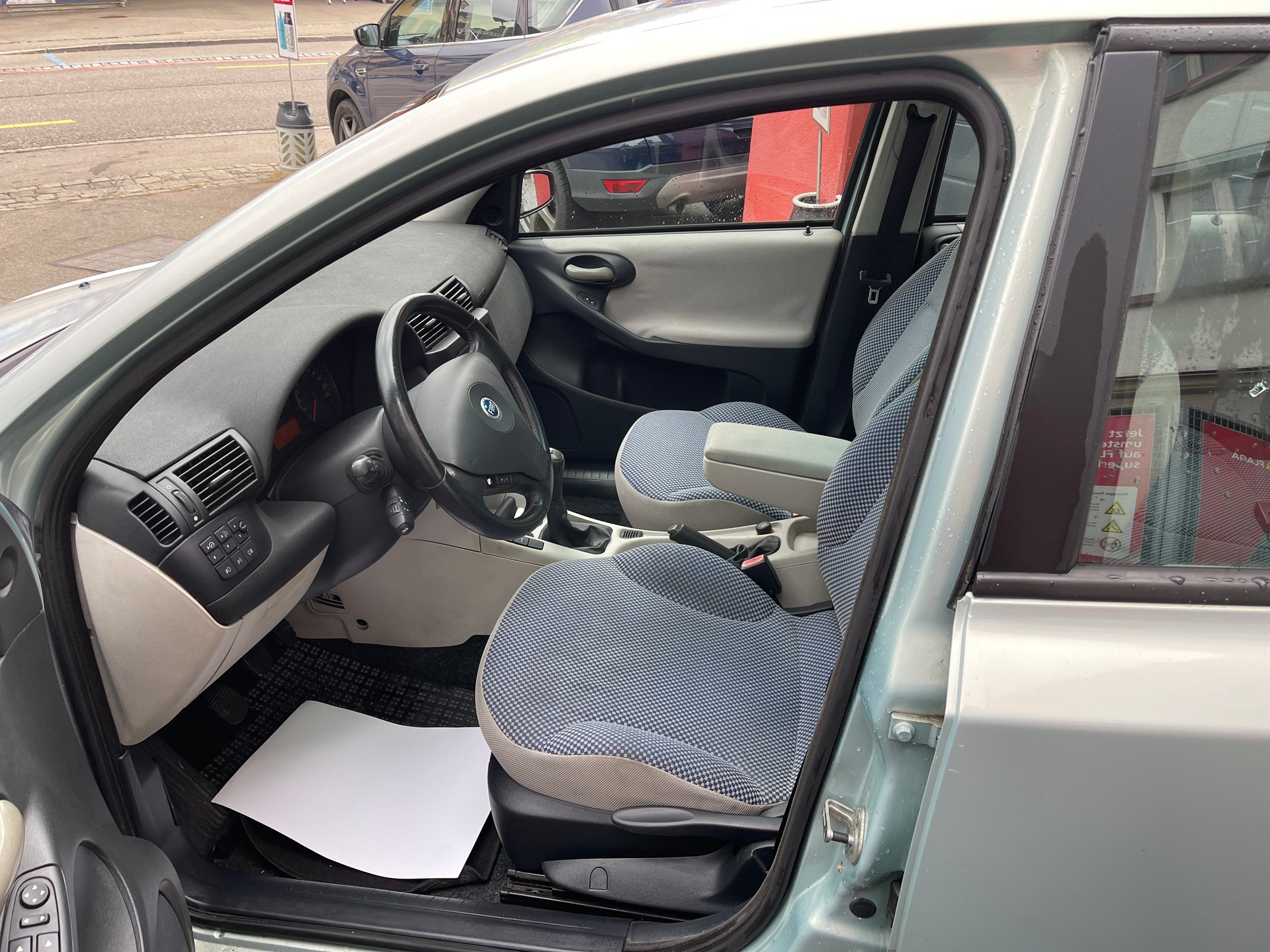 FIAT Stilo 1.8 16V Swiss-image-9