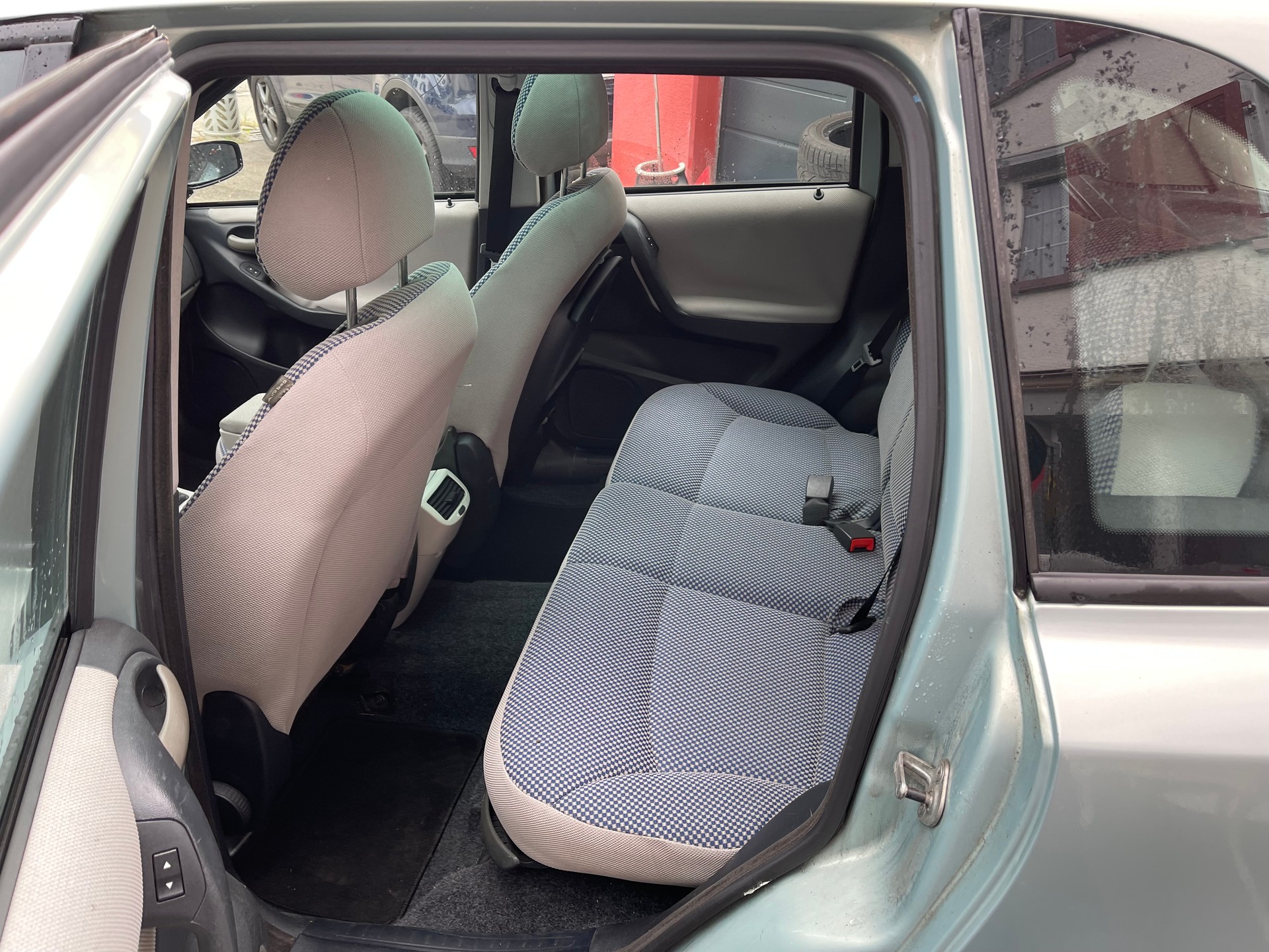 FIAT Stilo 1.8 16V Swiss-image-12