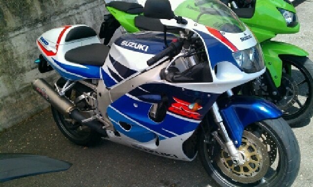 SUZUKI GSX-R 750 W T/V-image-1