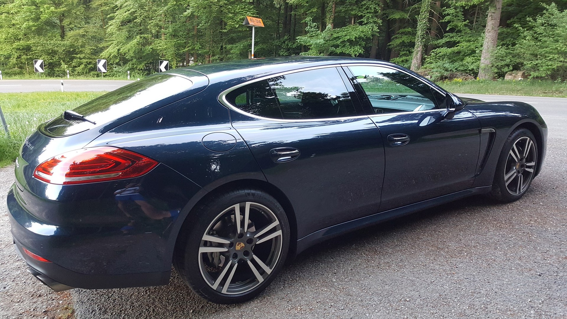 PORSCHE Panamera 4S 3.0 PDK-image-3