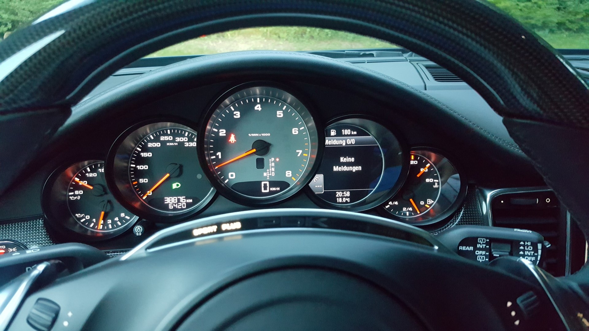 PORSCHE Panamera 4S 3.0 PDK-image-10