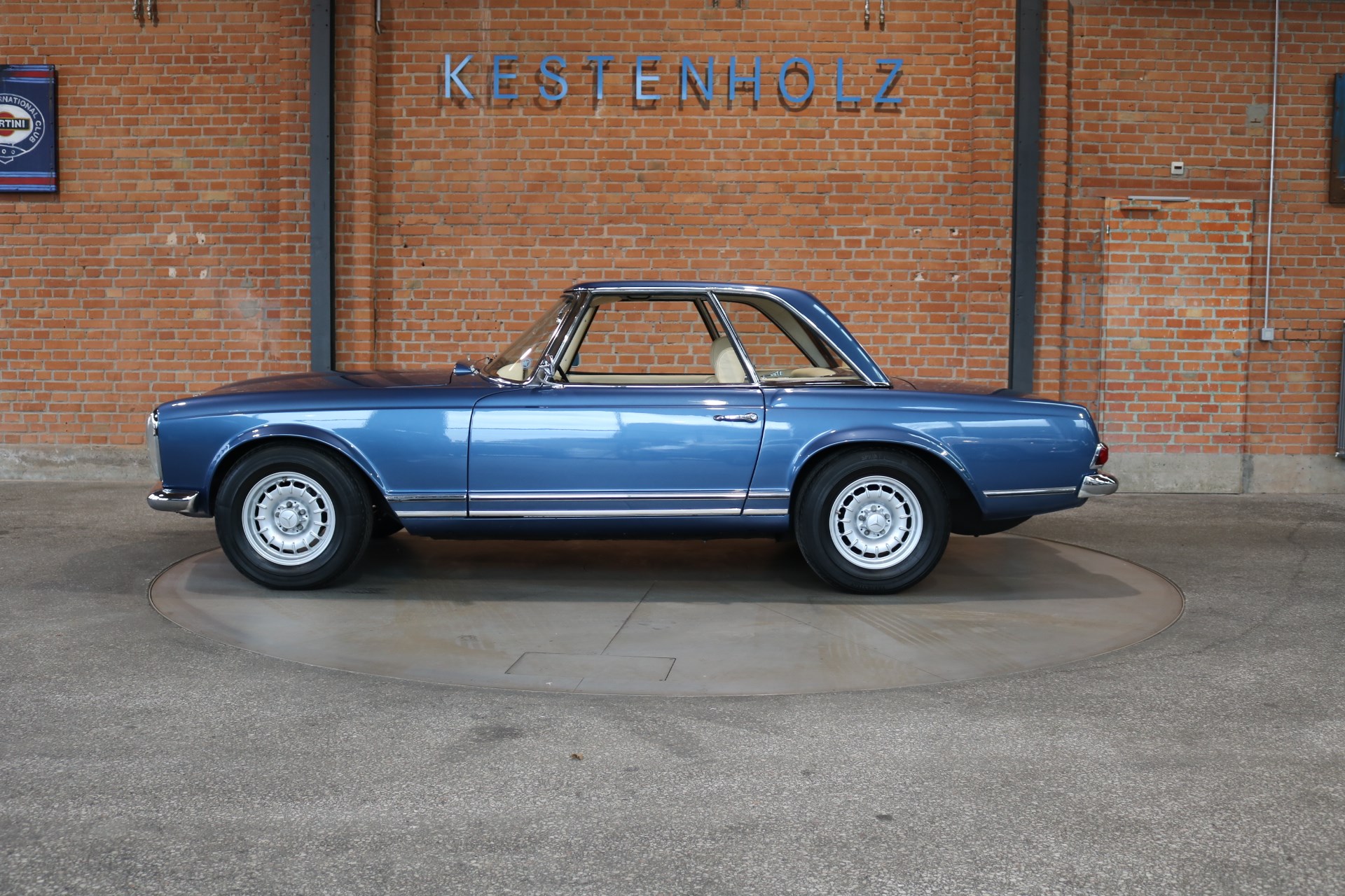 MERCEDES-BENZ SL 230 Pagode-image-1