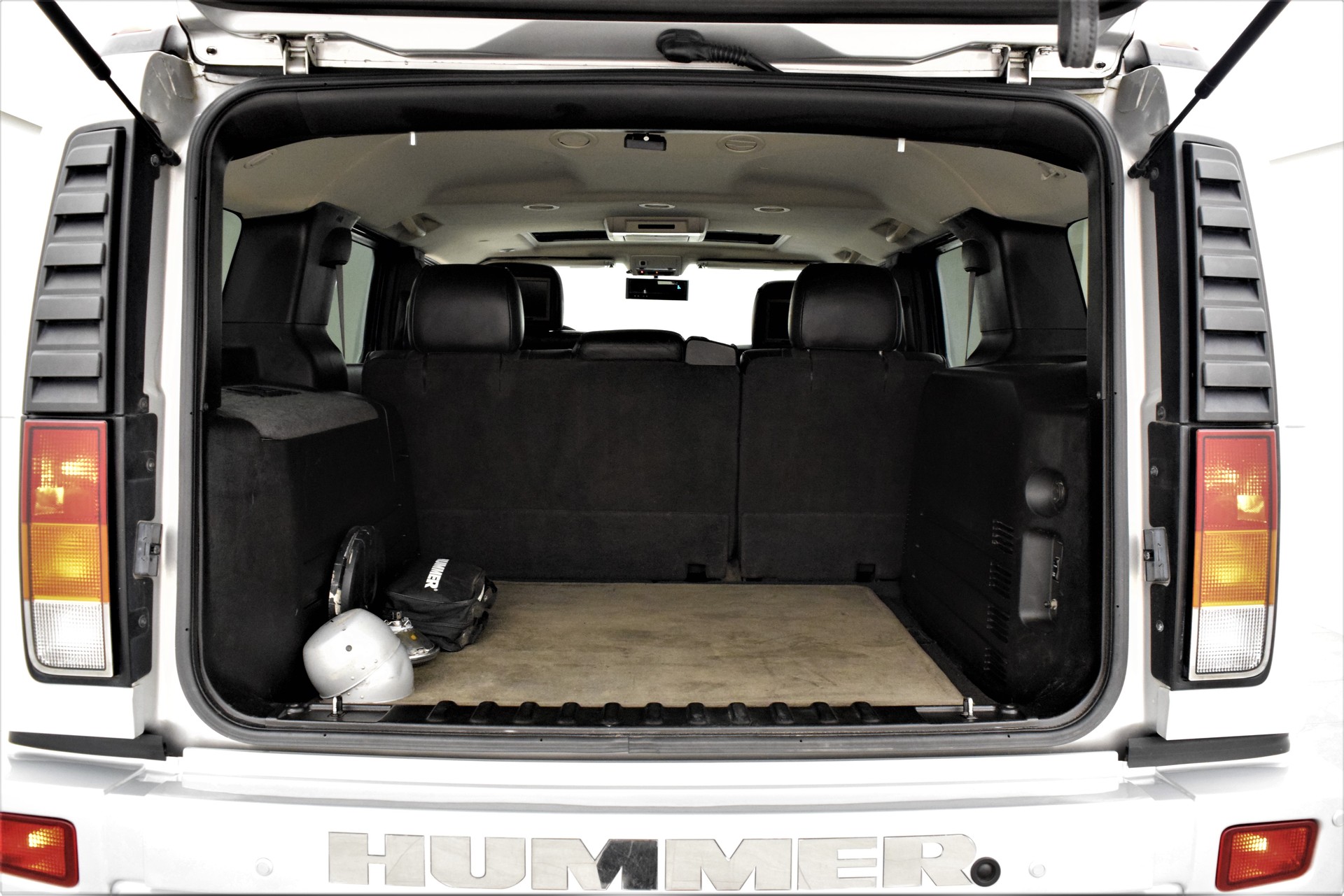 HUMMER H2 6.2 V8-image-13
