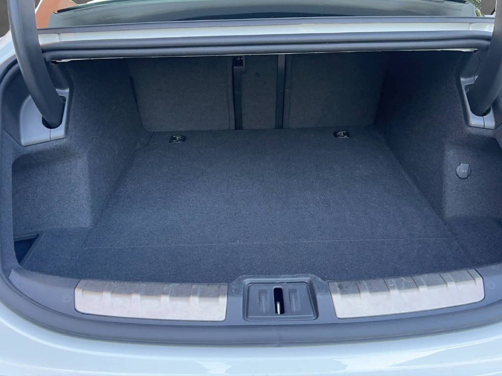 PORSCHE Taycan 4S-image-15