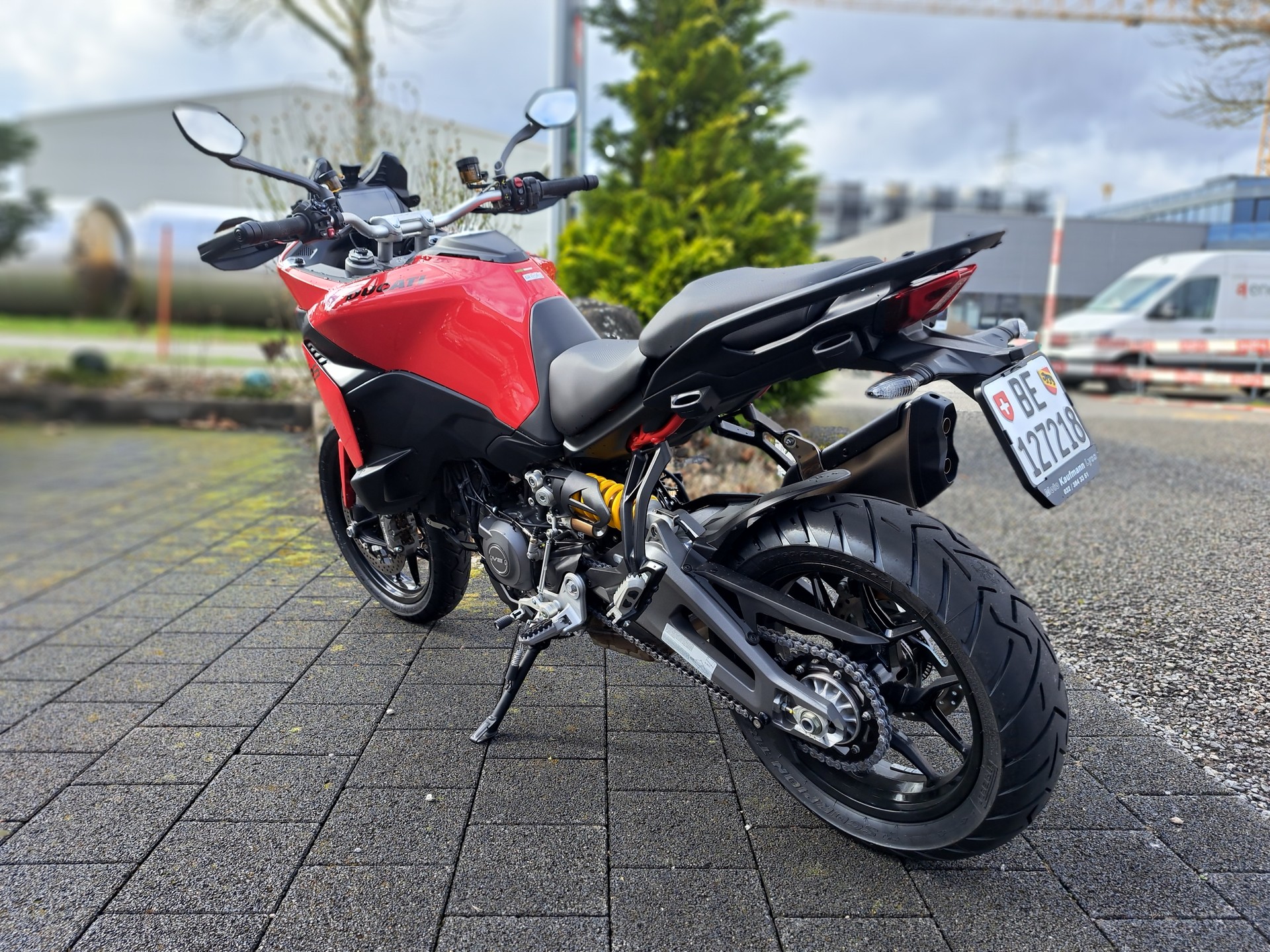 DUCATI Multistrada V2 S-showroom-element-3