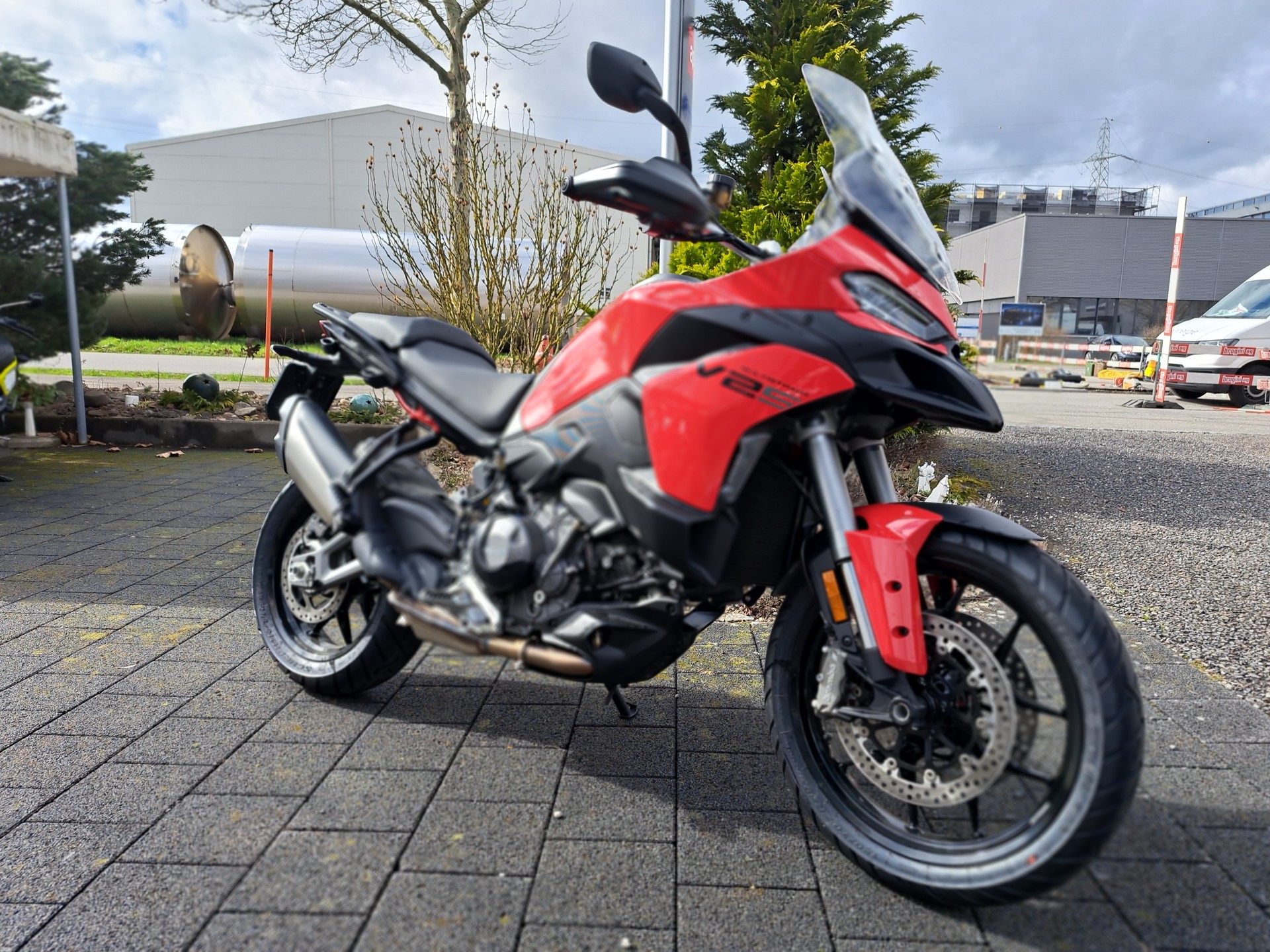 DUCATI Multistrada V2 S