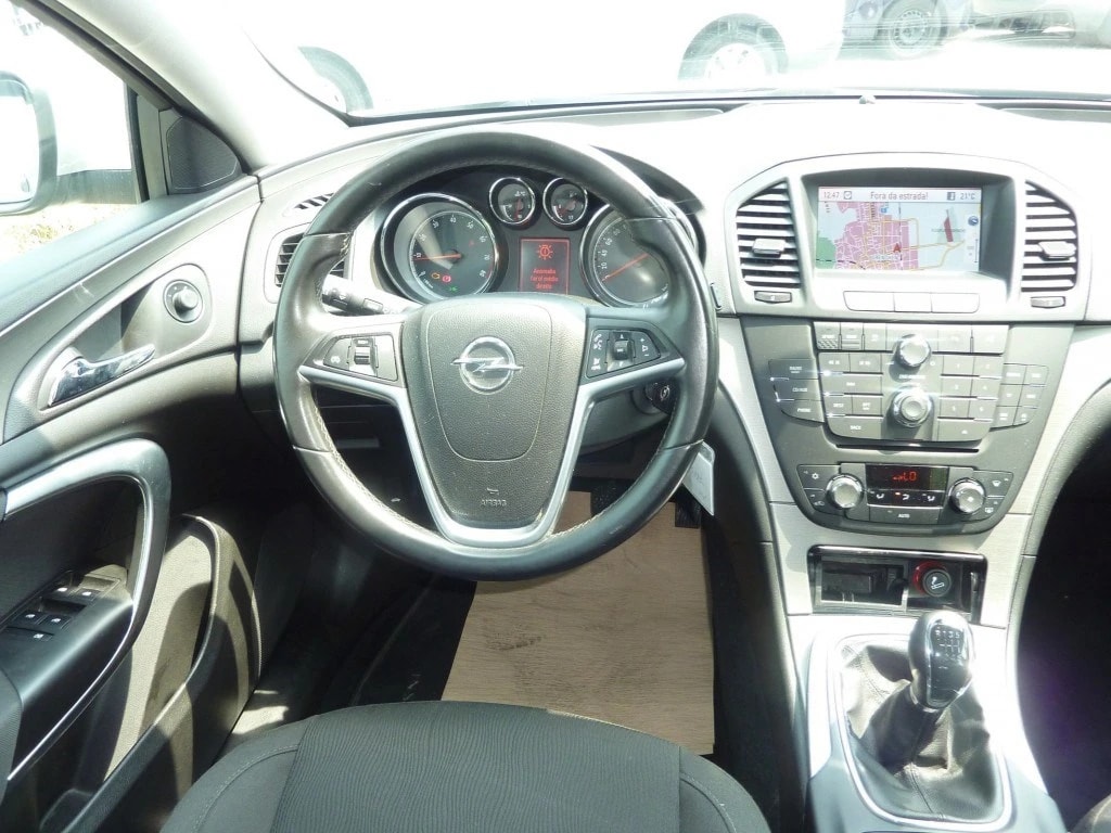 OPEL Insignia 2.0 Turbo Edition 4WD * Gr.Navi * Xenon * Tempomat * PDC V&H-image-2