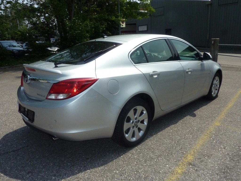 OPEL Insignia 2.0 Turbo Edition 4WD * Gr.Navi * Xenon * Tempomat * PDC V&H-image-4