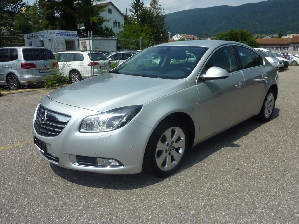 OPEL Insignia 2.0 Turbo Edition 4WD * Gr.Navi * Xenon * Tempomat * PDC V&H-image-0