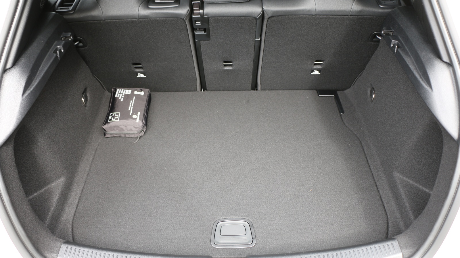 MERCEDES-BENZ A 180 Night Star 7G-DCT-image-11