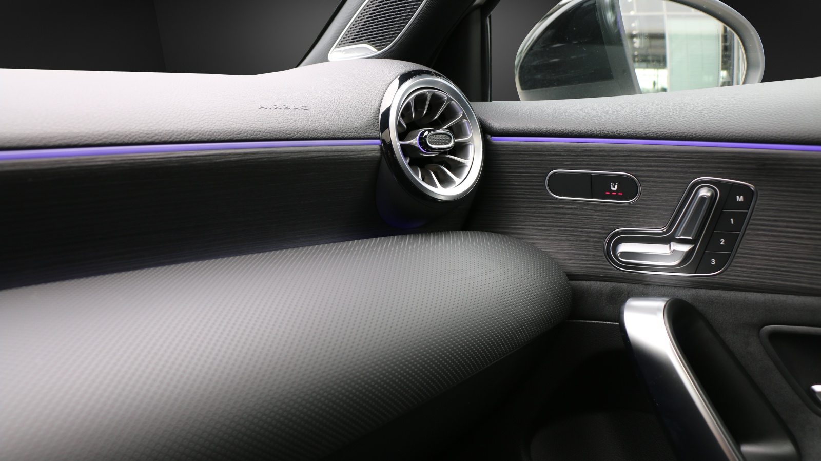 MERCEDES-BENZ A 180 Night Star 7G-DCT-image-7