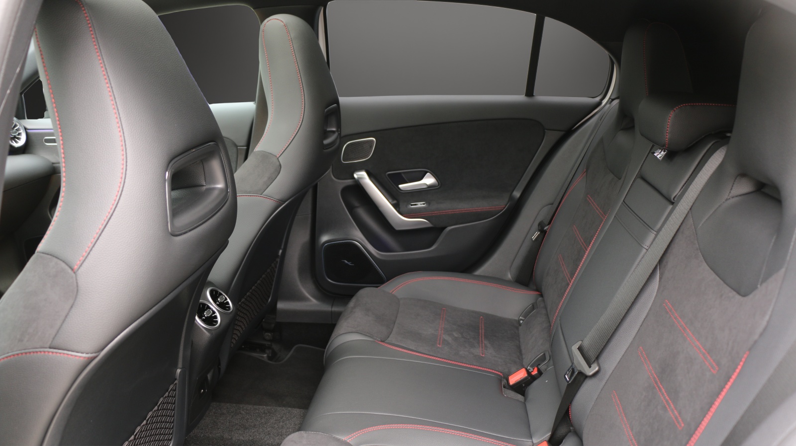 MERCEDES-BENZ A 180 Night Star 7G-DCT-image-10
