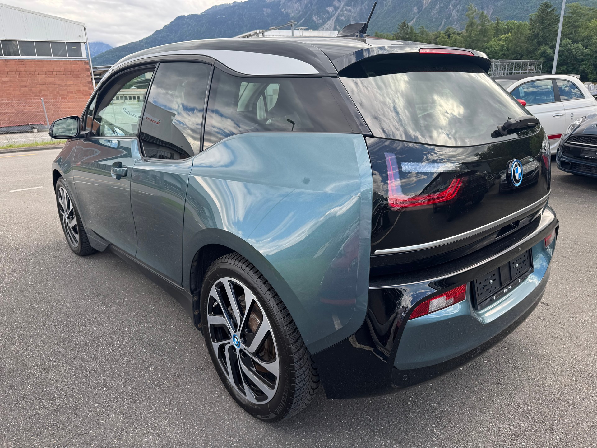 BMW i3 (120Ah)-image-5