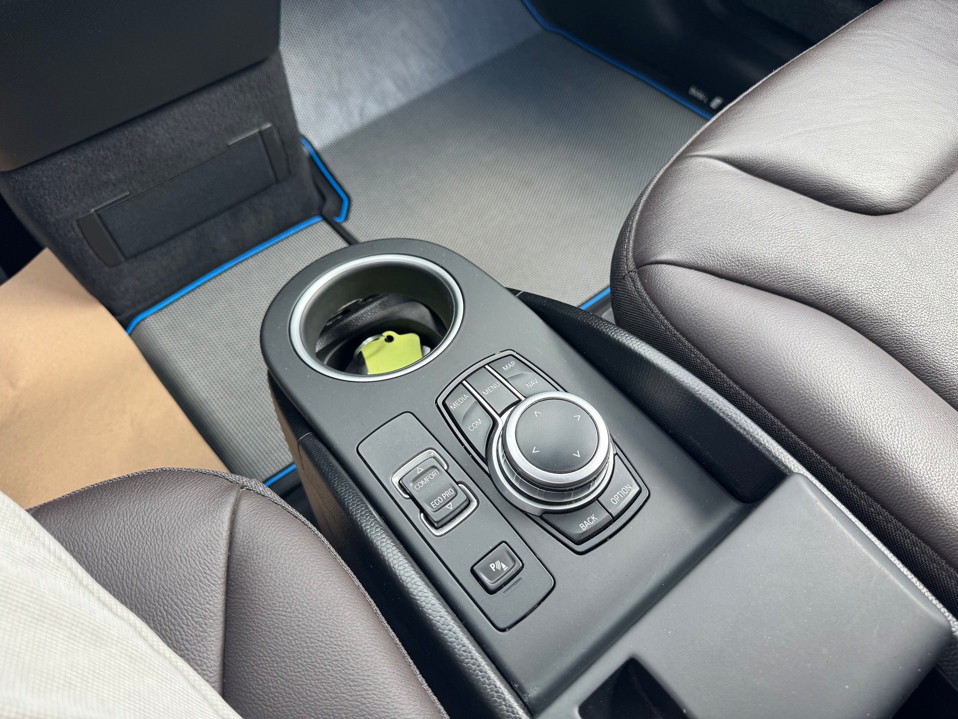 BMW i3 (120Ah)-image-12