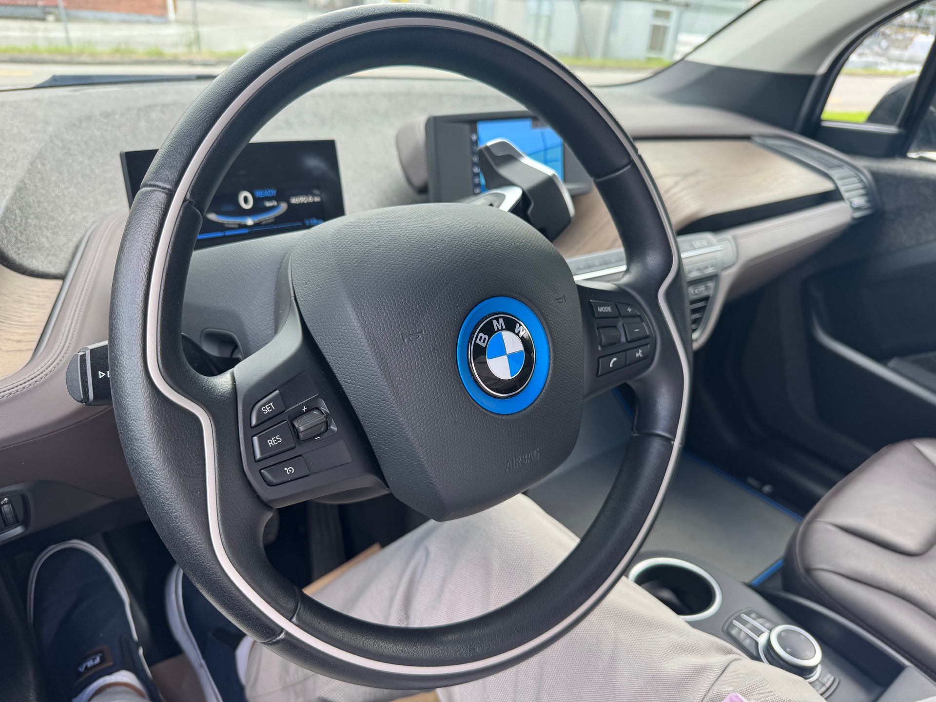 BMW i3 (120Ah)-image-15