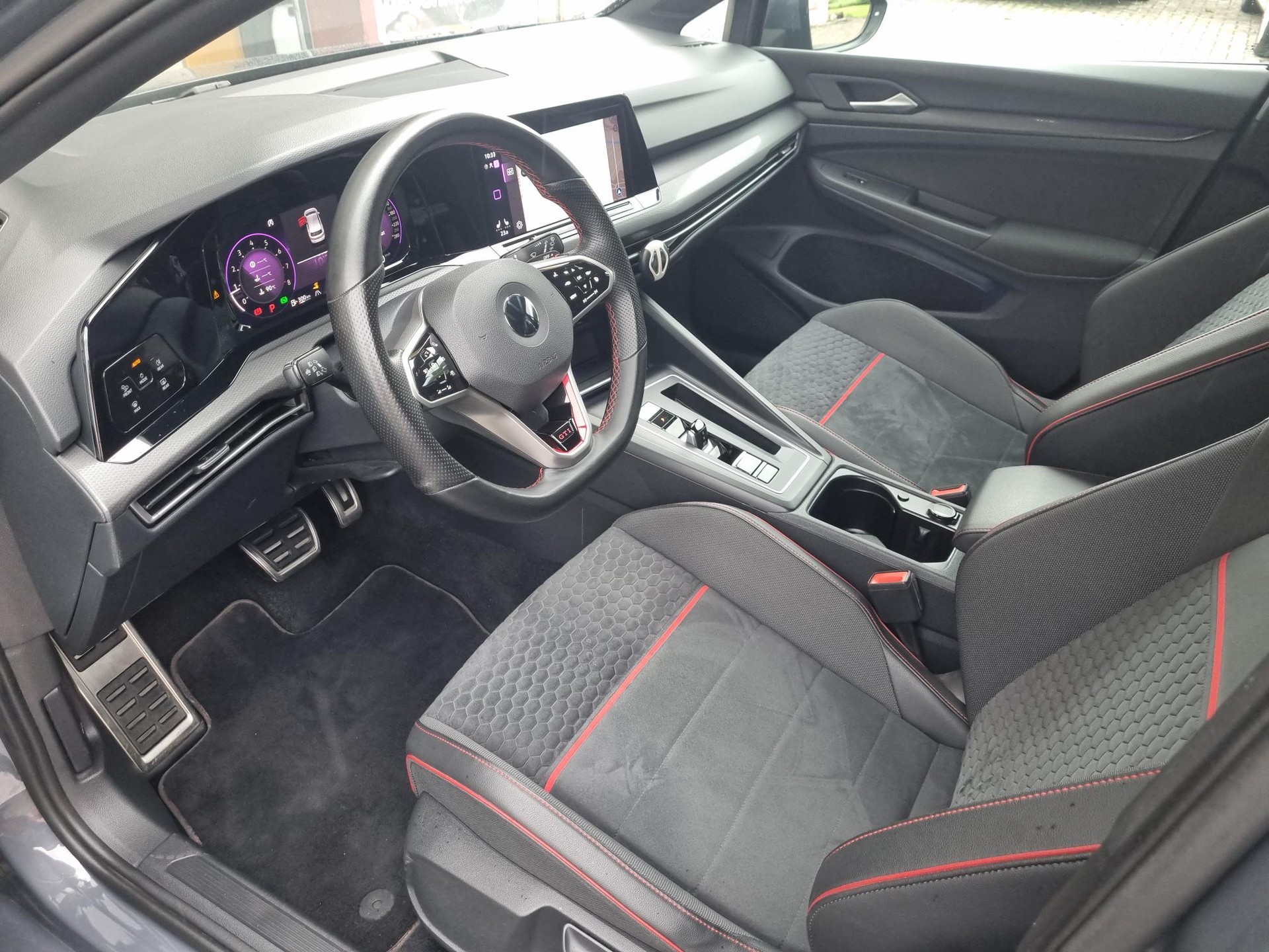 VW Golf 2.0 TSI GTI Clubsport DSG-image-15