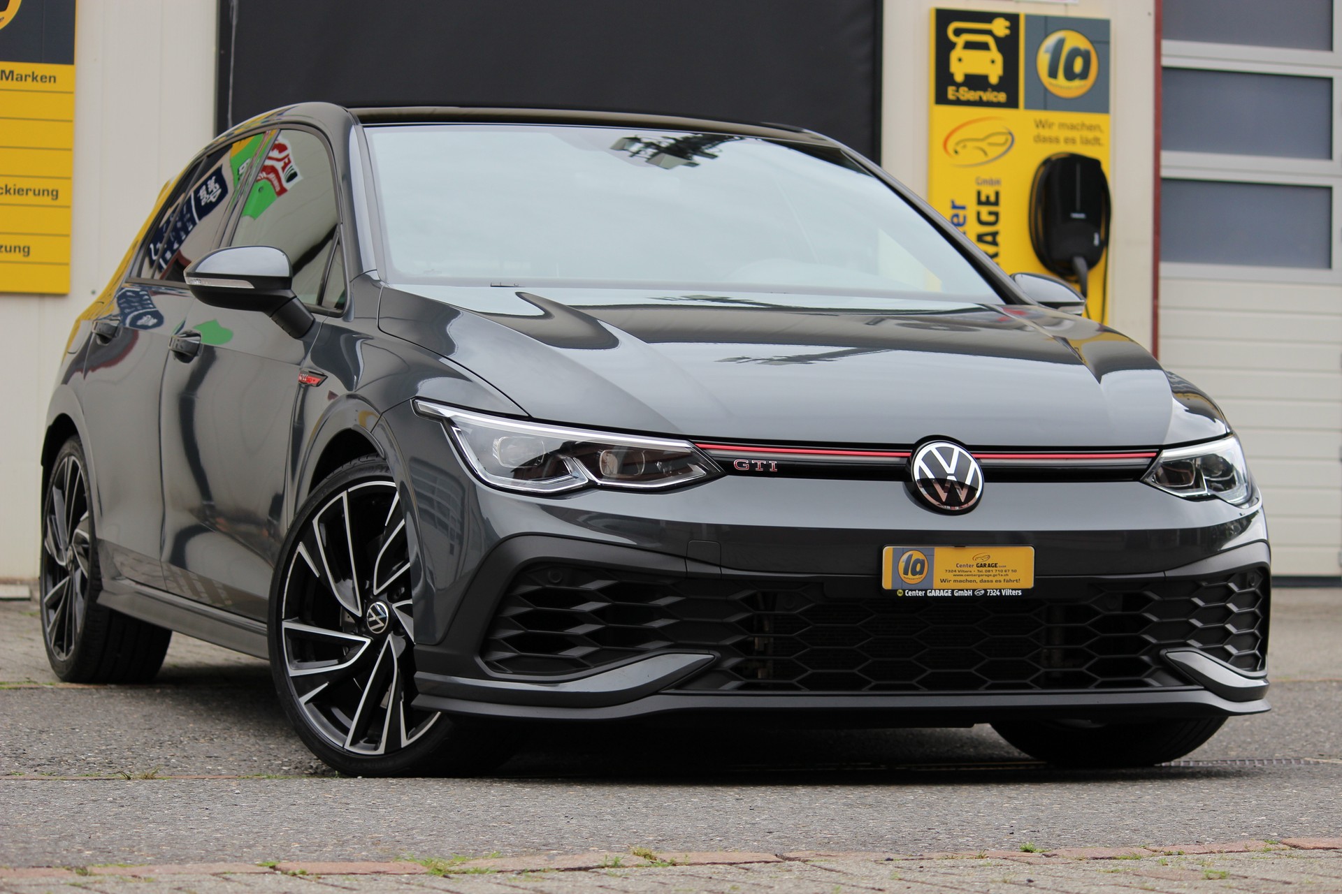 VW Golf 2.0 TSI GTI Clubsport DSG-image-4