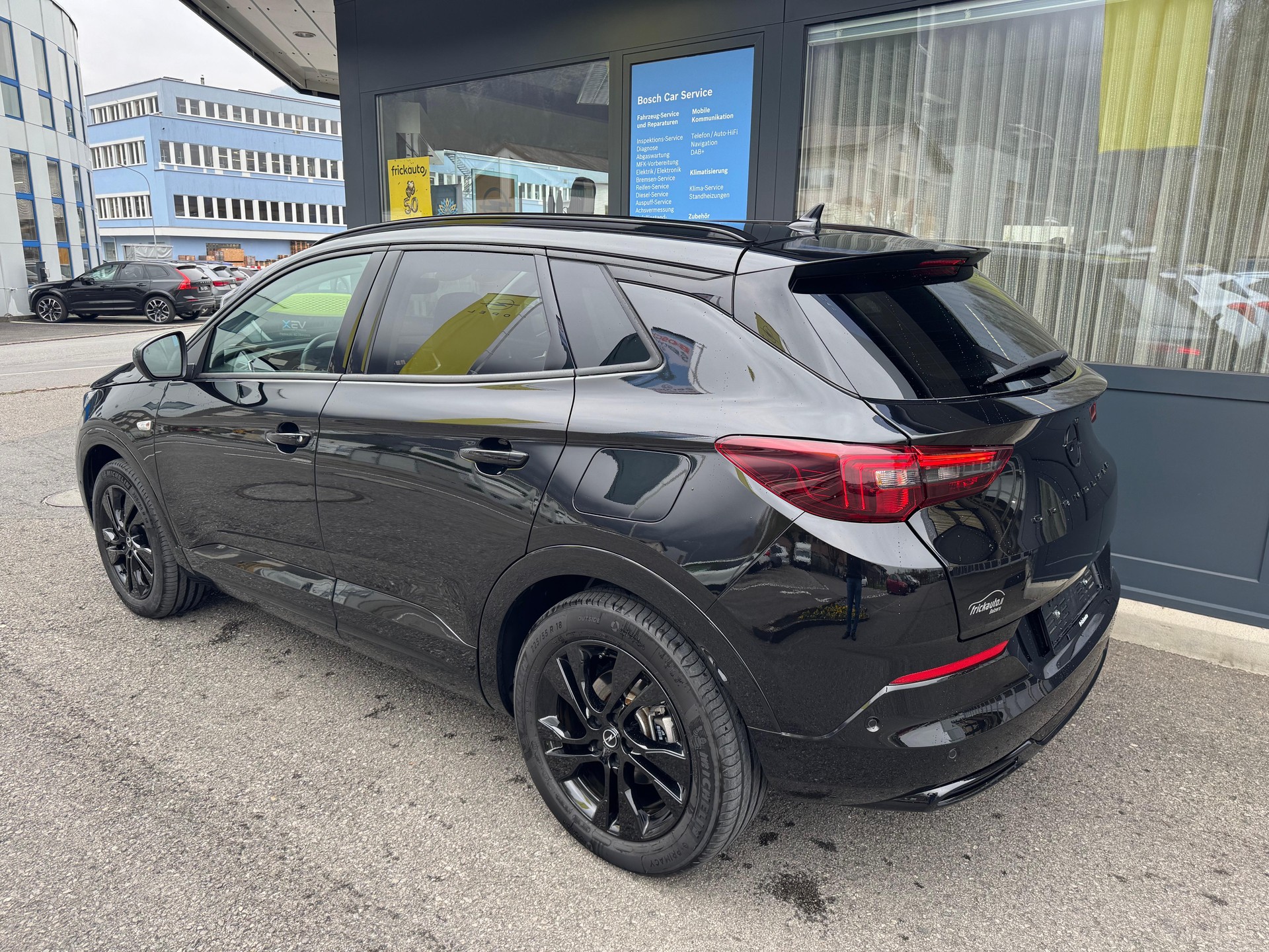 OPEL Grandland 1.6Turbo PHEV GS-image-2