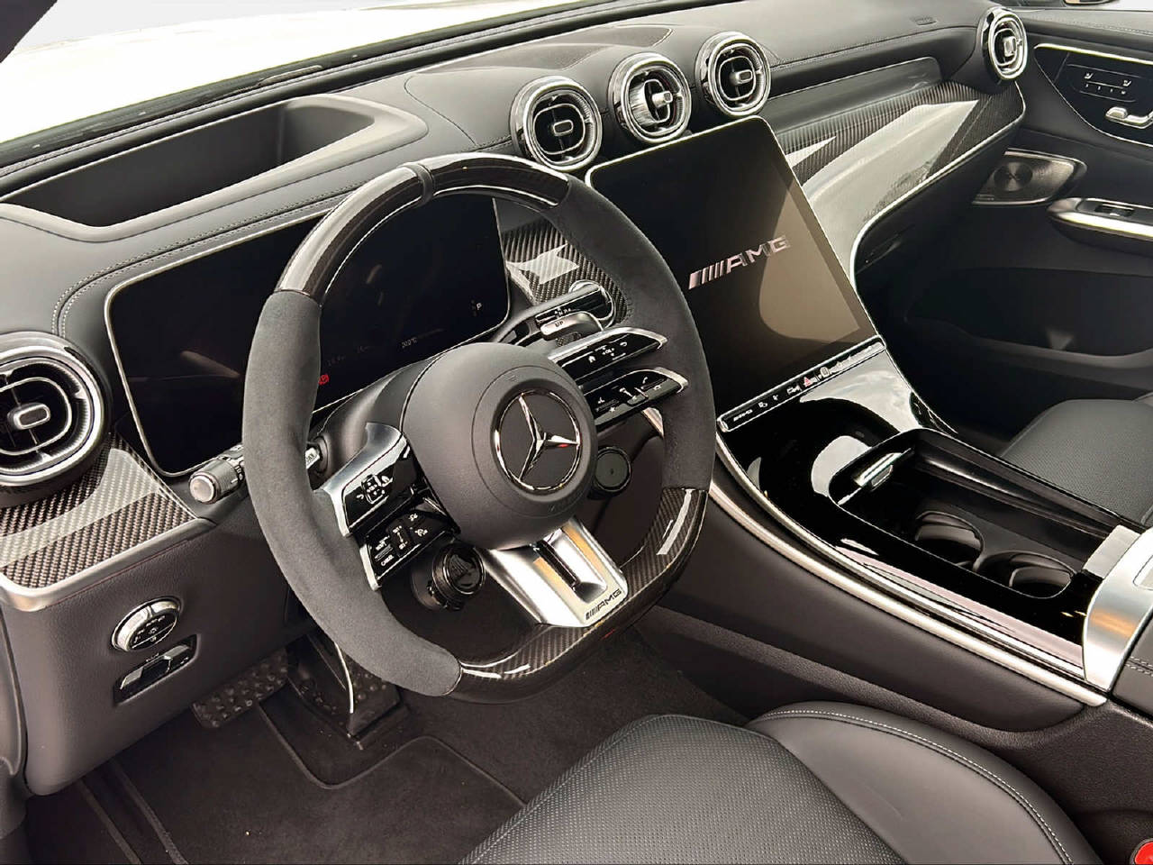 MERCEDES-BENZ GLC 63 AMG S E Performance Executive Edition-image-14